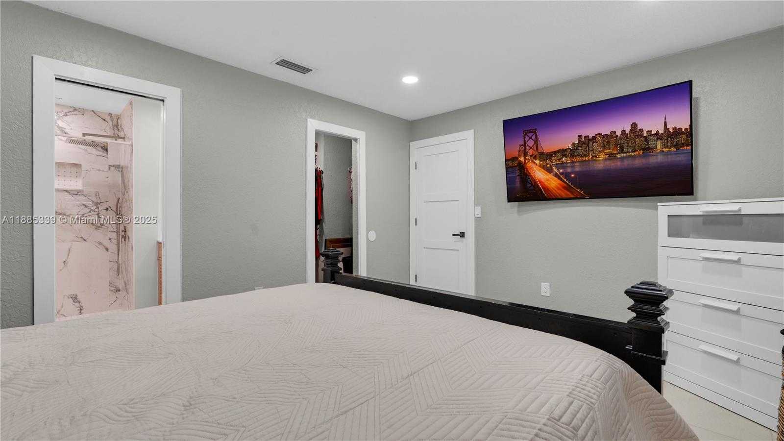 Small Image of 7250 WEST 30TH AVE, Hialeah Number 26
