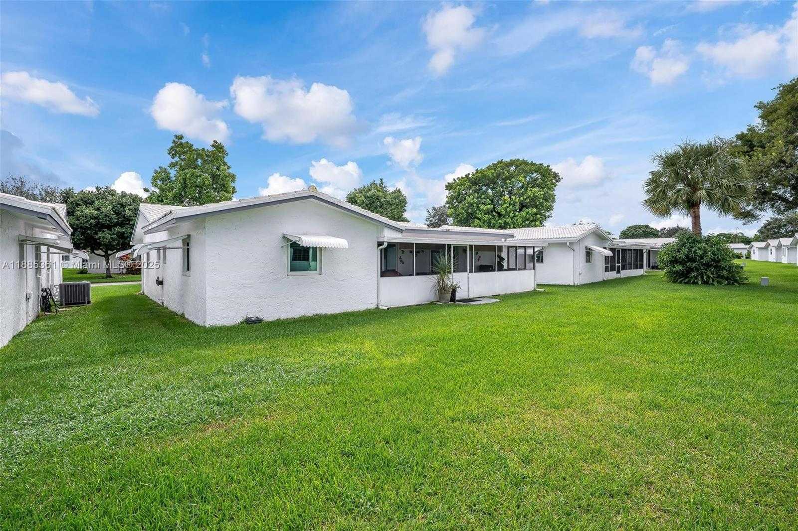 Small Image of 8213 NORTH WEST 14TH ST, Plantation Number 19