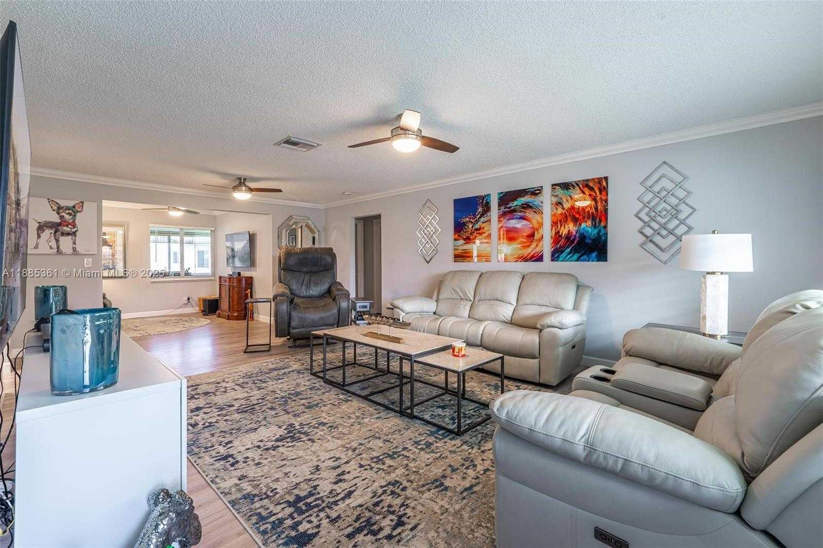 Small Image of 8213 NORTH WEST 14TH ST, Plantation Number 3