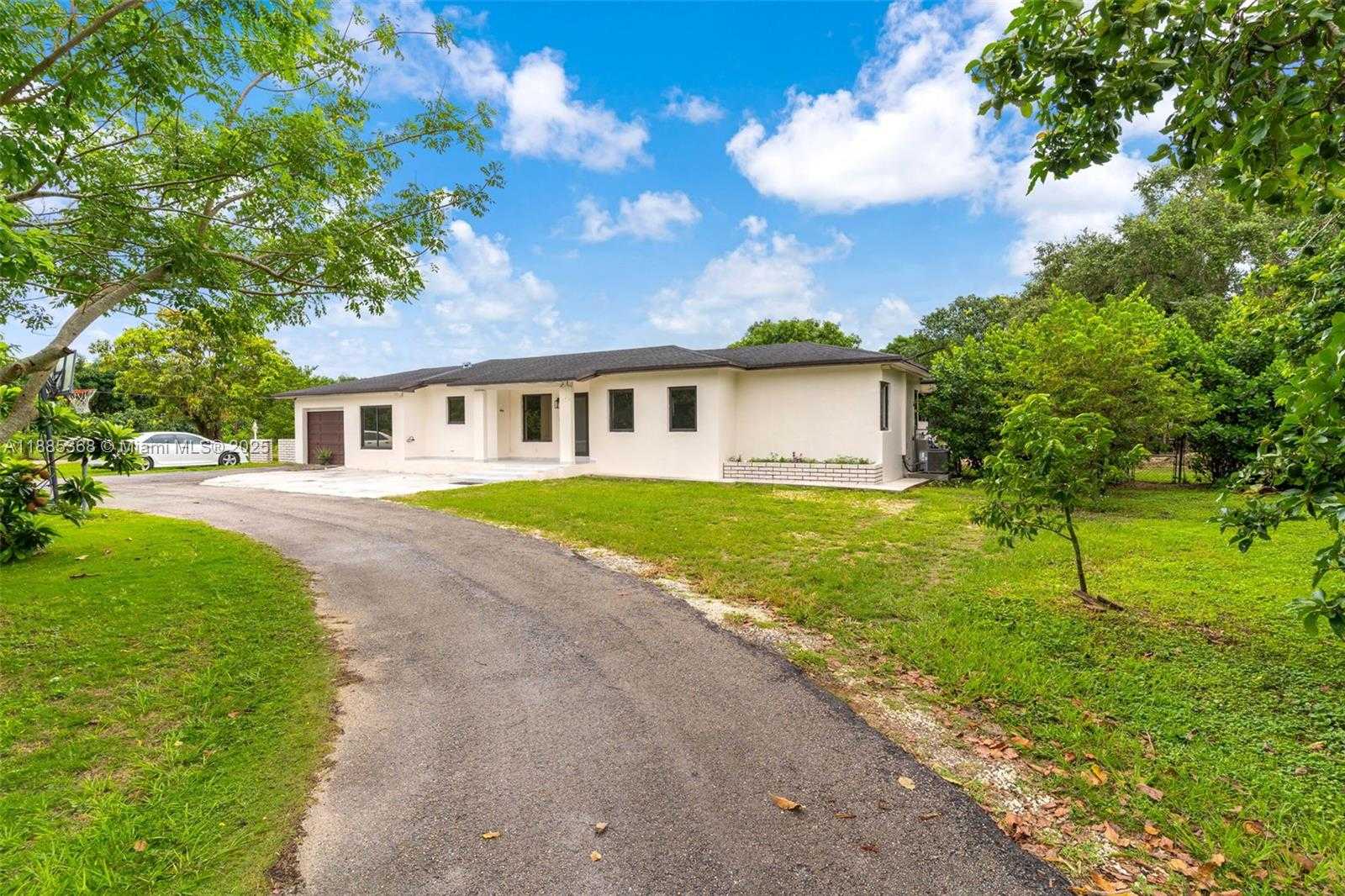 Small Image of 27055 SOUTH WEST 157TH AVE, Homestead Number 3