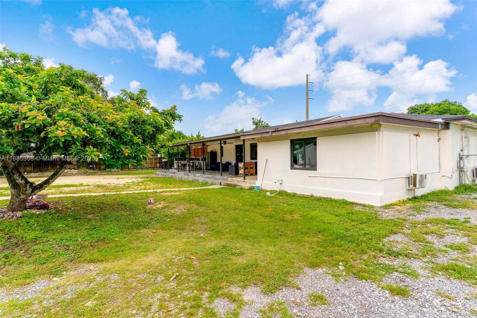 Small Image of 27055 SOUTH WEST 157TH AVE, Homestead Number 35