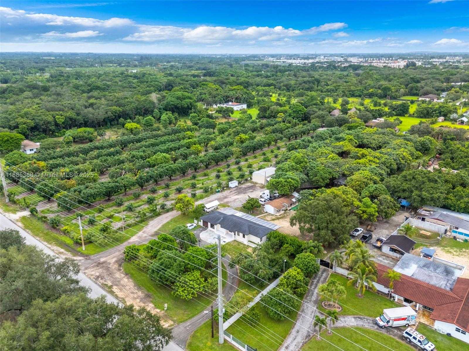 Small Image of 27055 SOUTH WEST 157TH AVE, Homestead Number 60