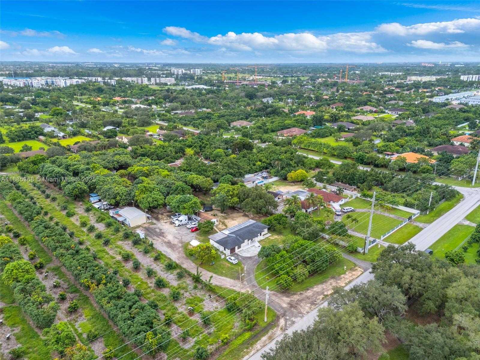 Small Image of 27055 SOUTH WEST 157TH AVE, Homestead Number 67