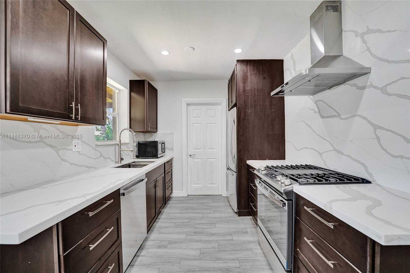 Small Image of 3120 SOUTH WEST 23RD ST, Fort Lauderdale Number 21