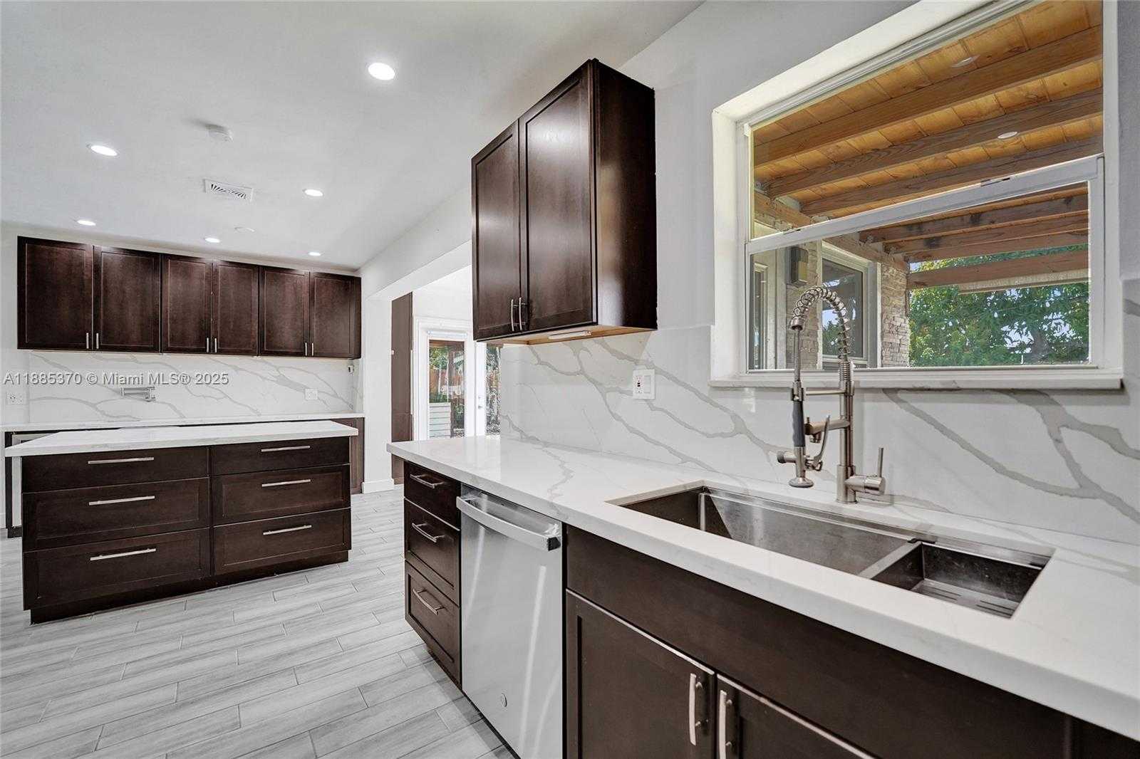 Small Image of 3120 SOUTH WEST 23RD ST, Fort Lauderdale Number 23
