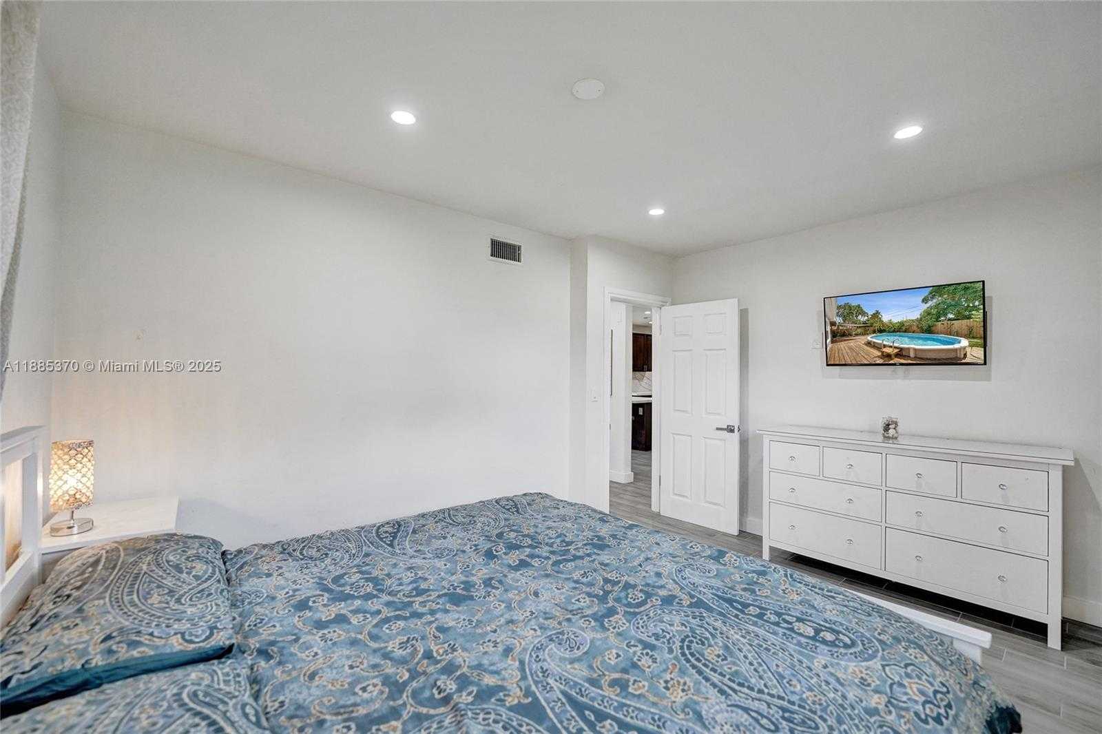 Small Image of 3120 SOUTH WEST 23RD ST, Fort Lauderdale Number 34