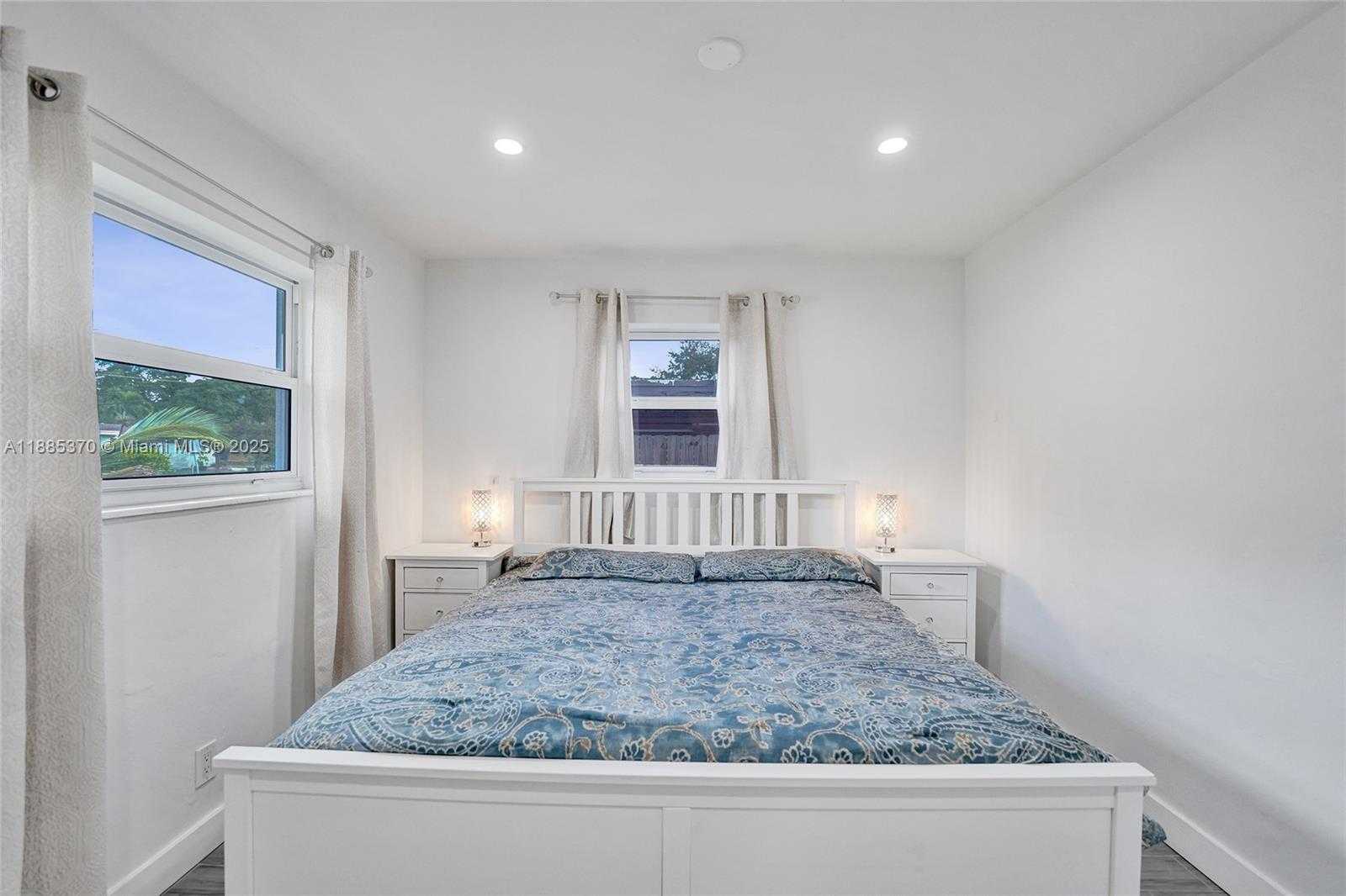 Small Image of 3120 SOUTH WEST 23RD ST, Fort Lauderdale Number 35