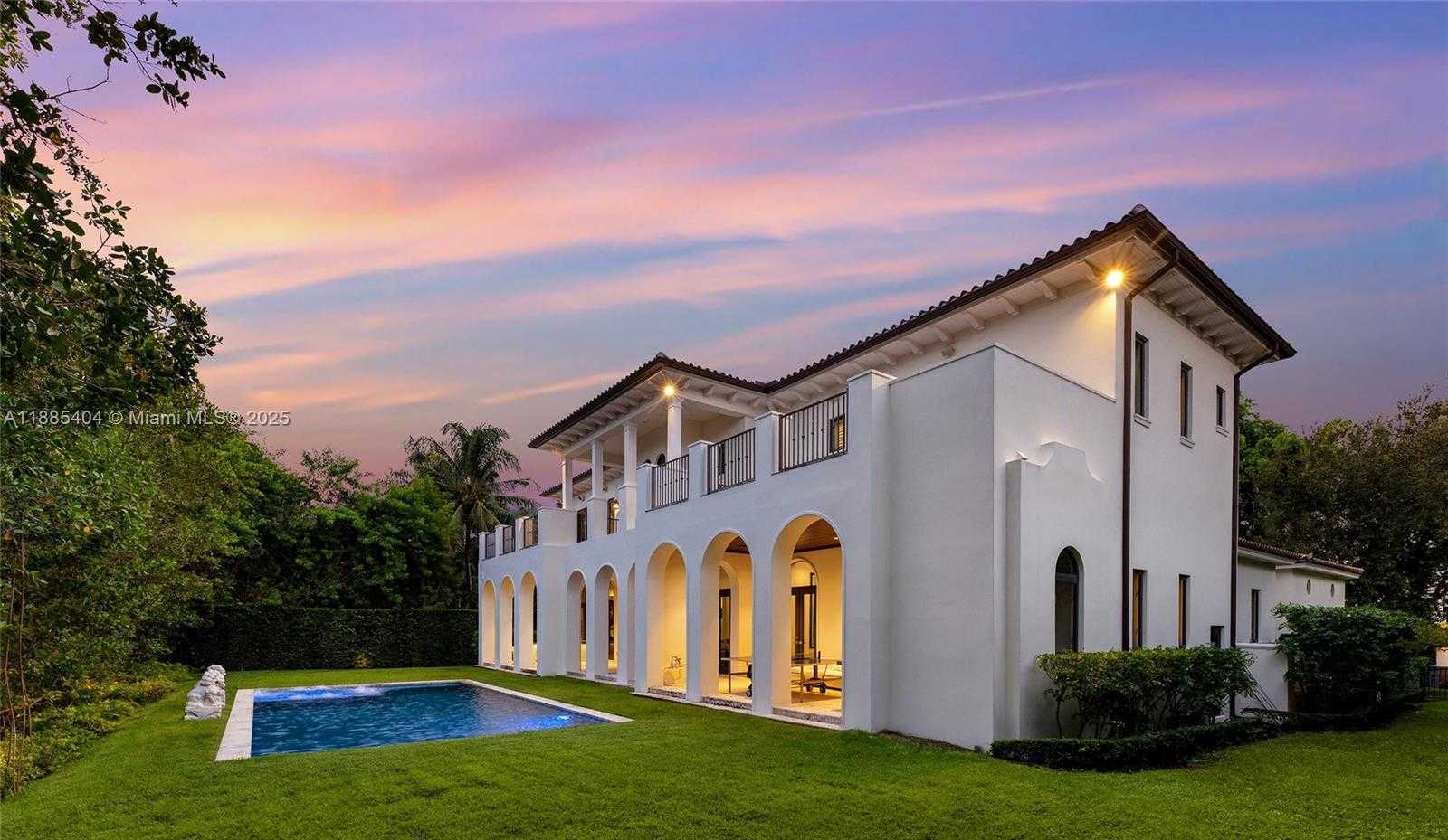 Small Image of 231 COSTANERA RD, Coral Gables Number 10
