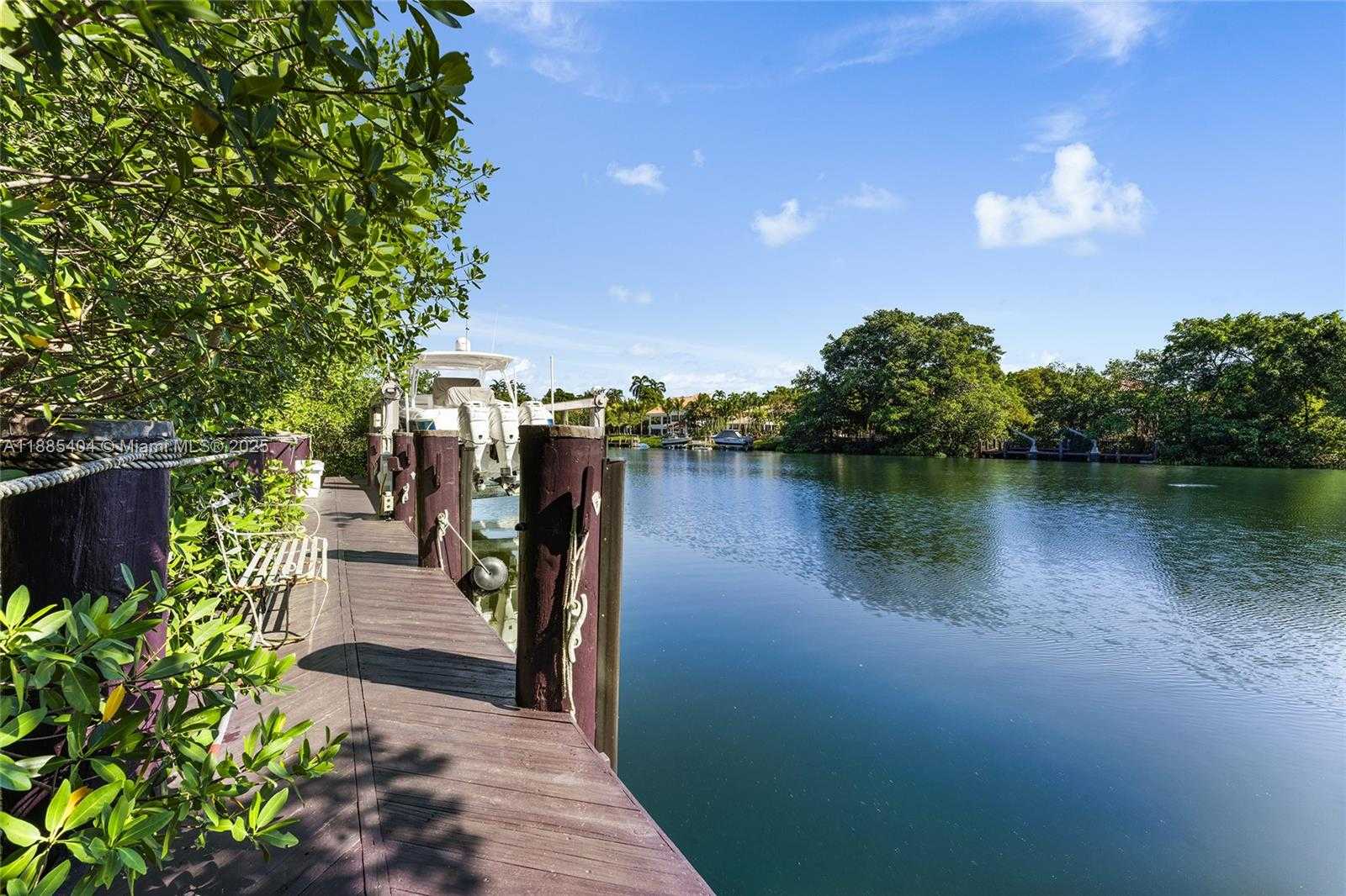 Small Image of 231 COSTANERA RD, Coral Gables Number 14