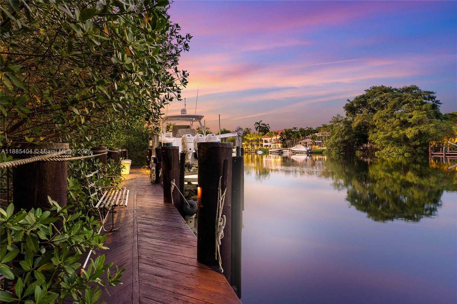 Small Image of 231 COSTANERA RD, Coral Gables Number 15