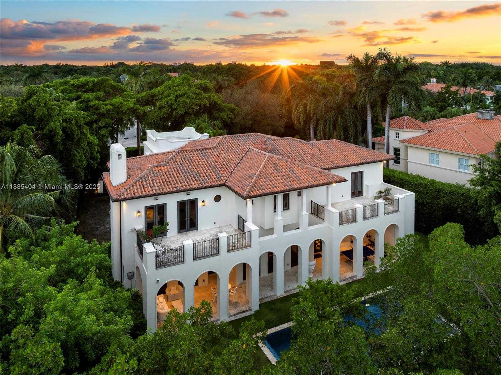 Small Image of 231 COSTANERA RD, Coral Gables Number 19