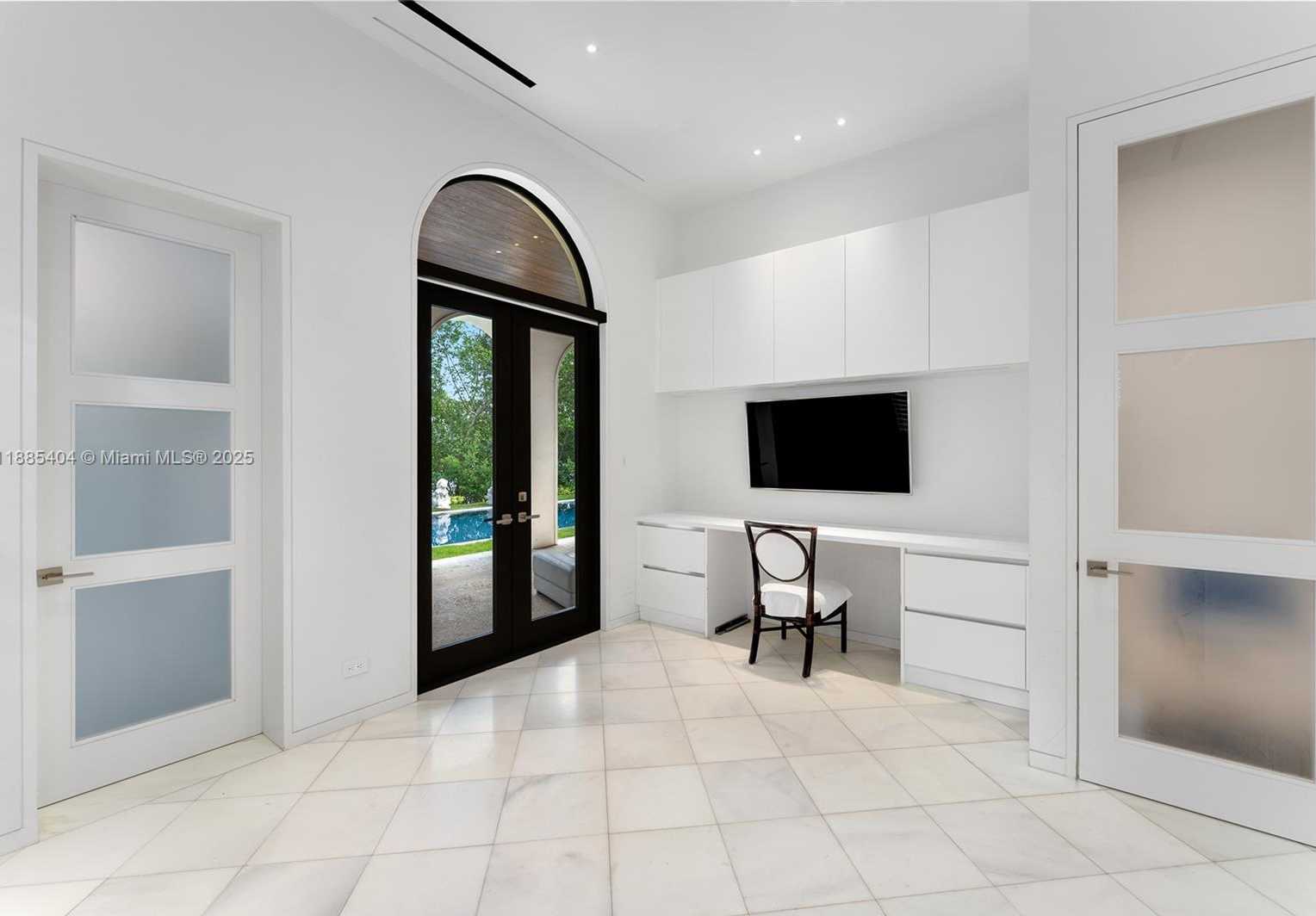 Small Image of 231 COSTANERA RD, Coral Gables Number 26