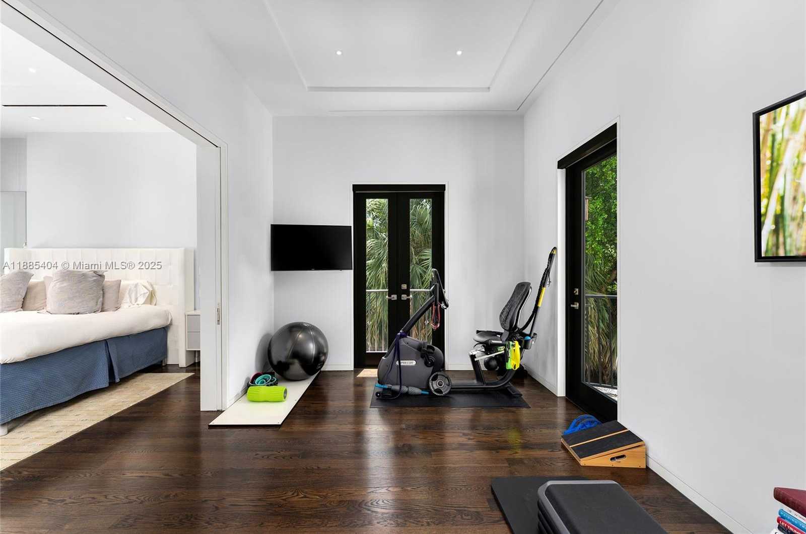 Small Image of 231 COSTANERA RD, Coral Gables Number 31