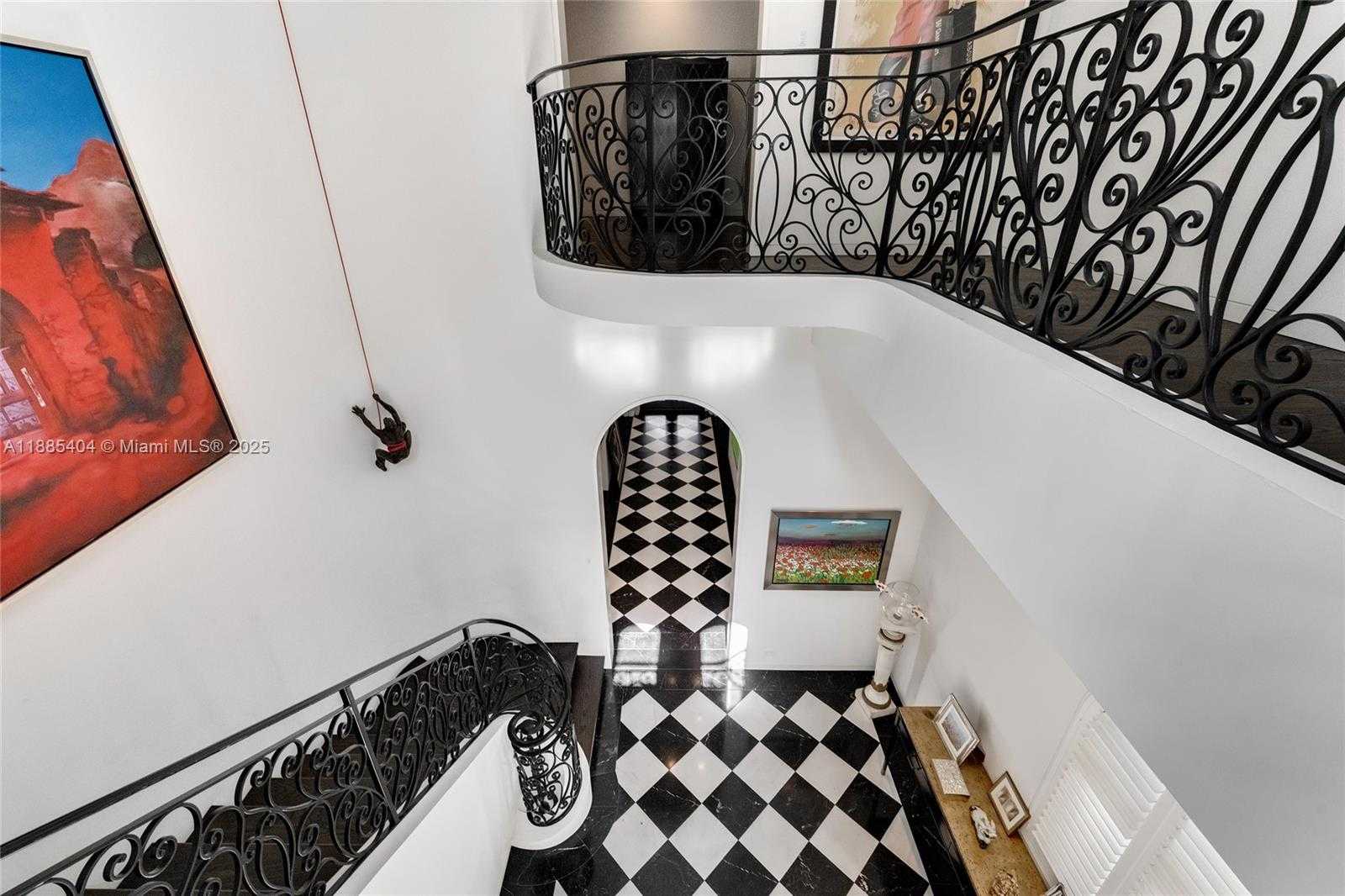 Small Image of 231 COSTANERA RD, Coral Gables Number 4