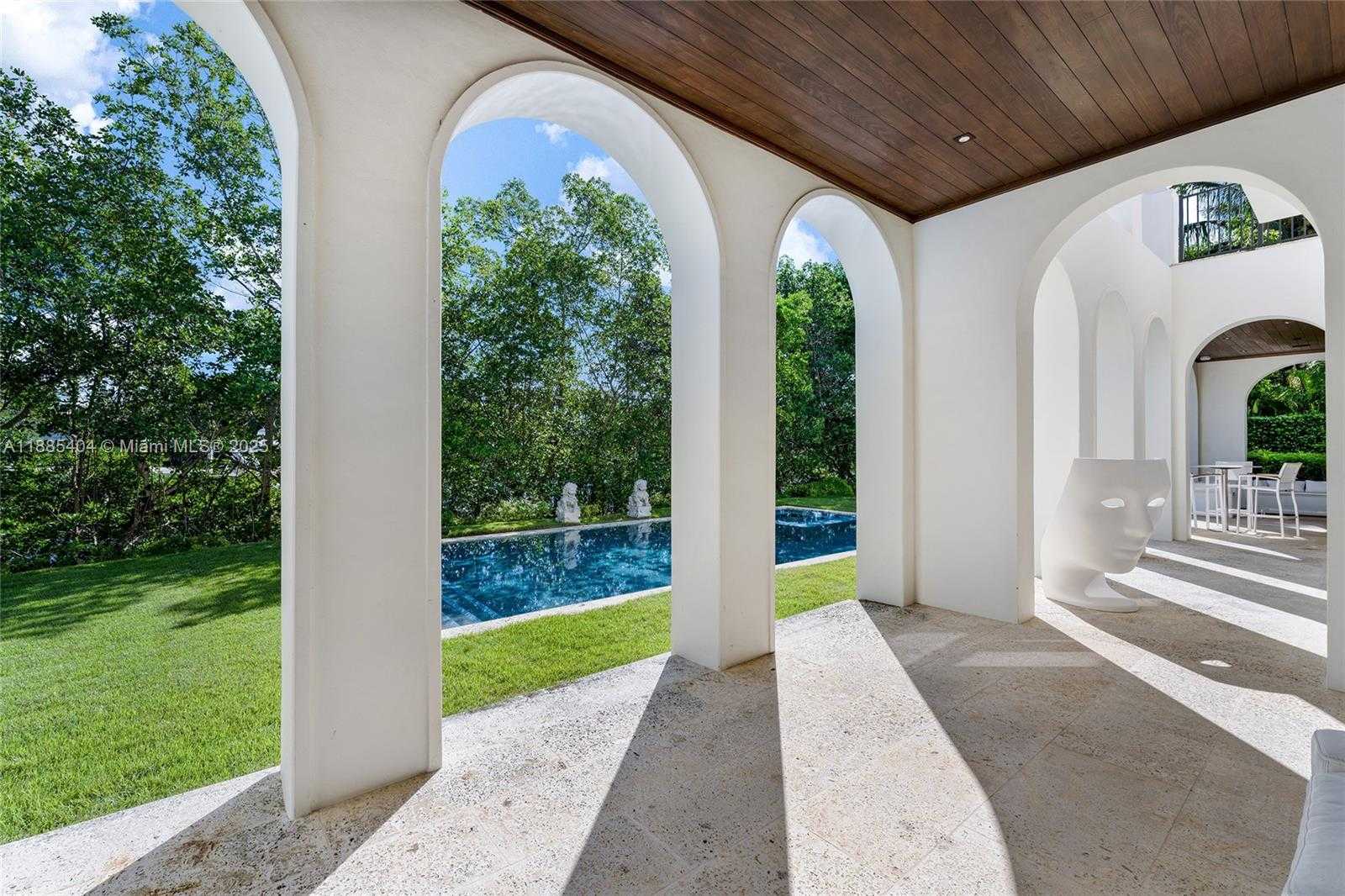 Small Image of 231 COSTANERA RD, Coral Gables Number 6
