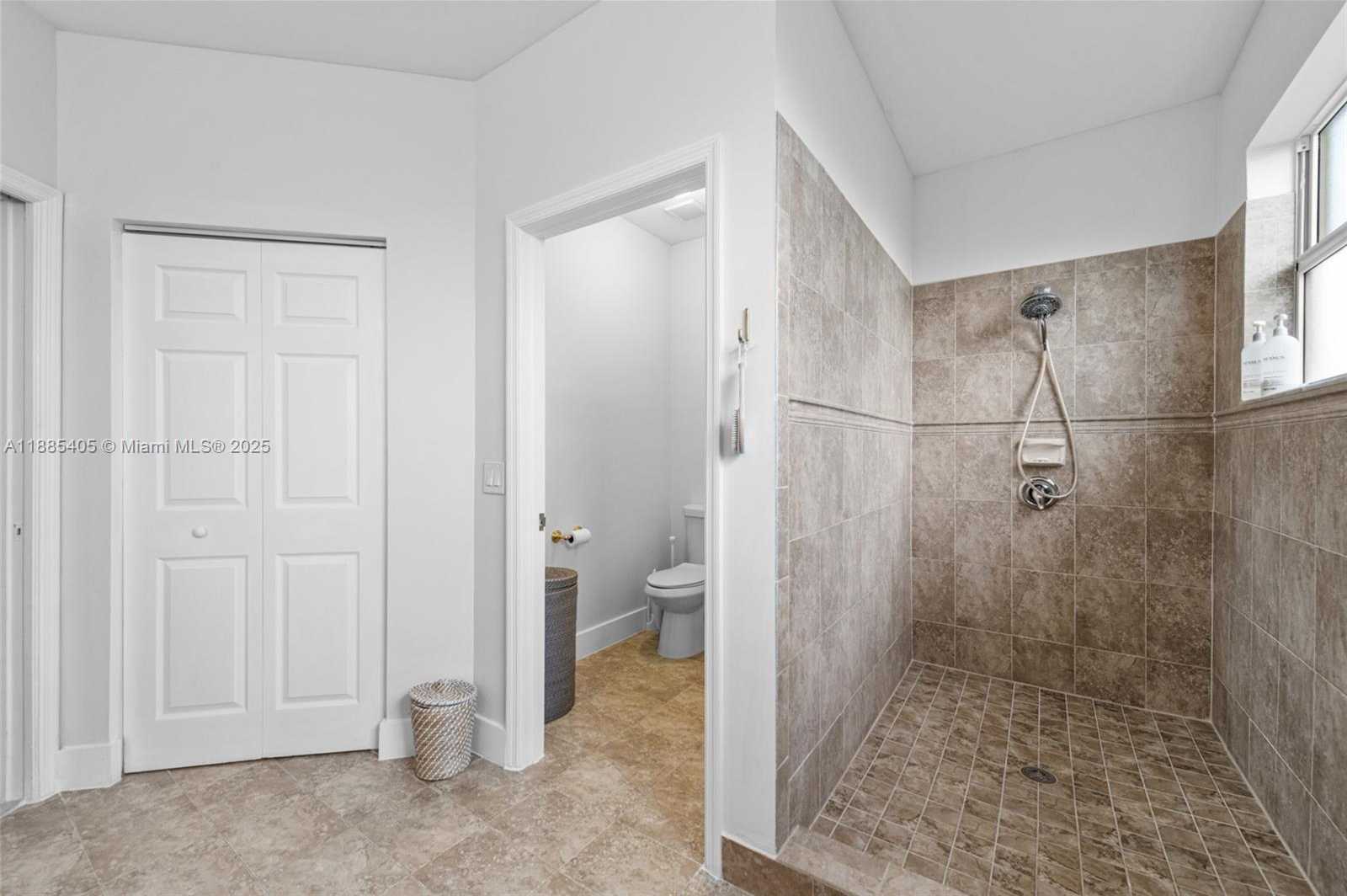 Small Image of 4172 NORTH EAST 16TH ST, Homestead Number 25