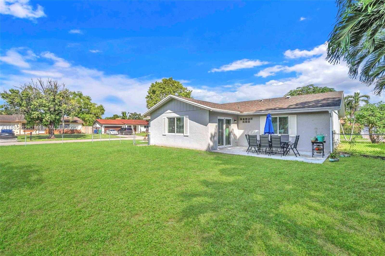 Small Image of 7830 NORTH WEST 47TH ST, Lauderhill Number 23