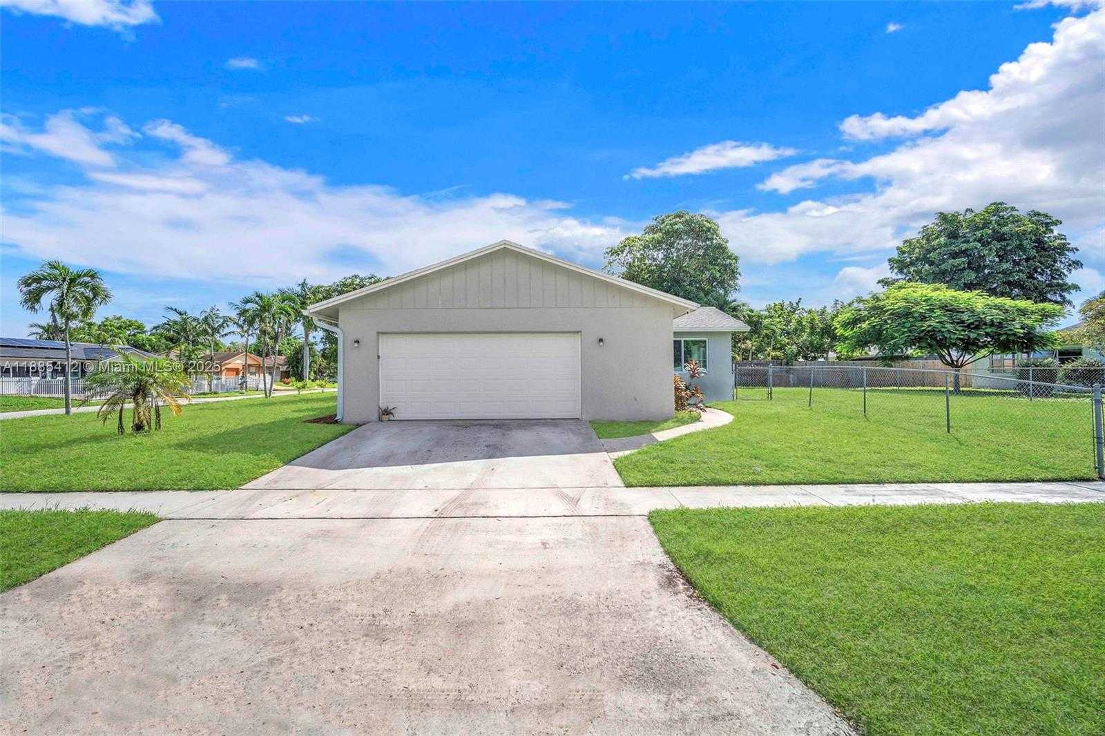 Small Image of 7830 NORTH WEST 47TH ST, Lauderhill Number 4