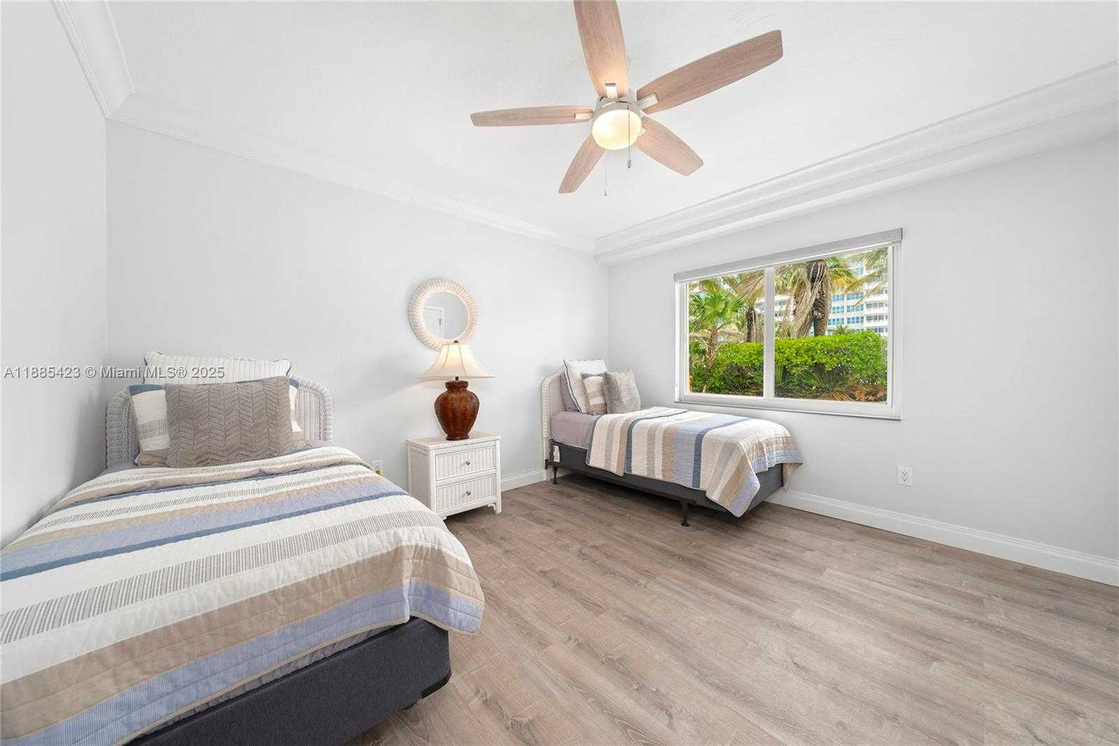 Small Image of 2910 NORTH SURF RD, Hollywood Number 17