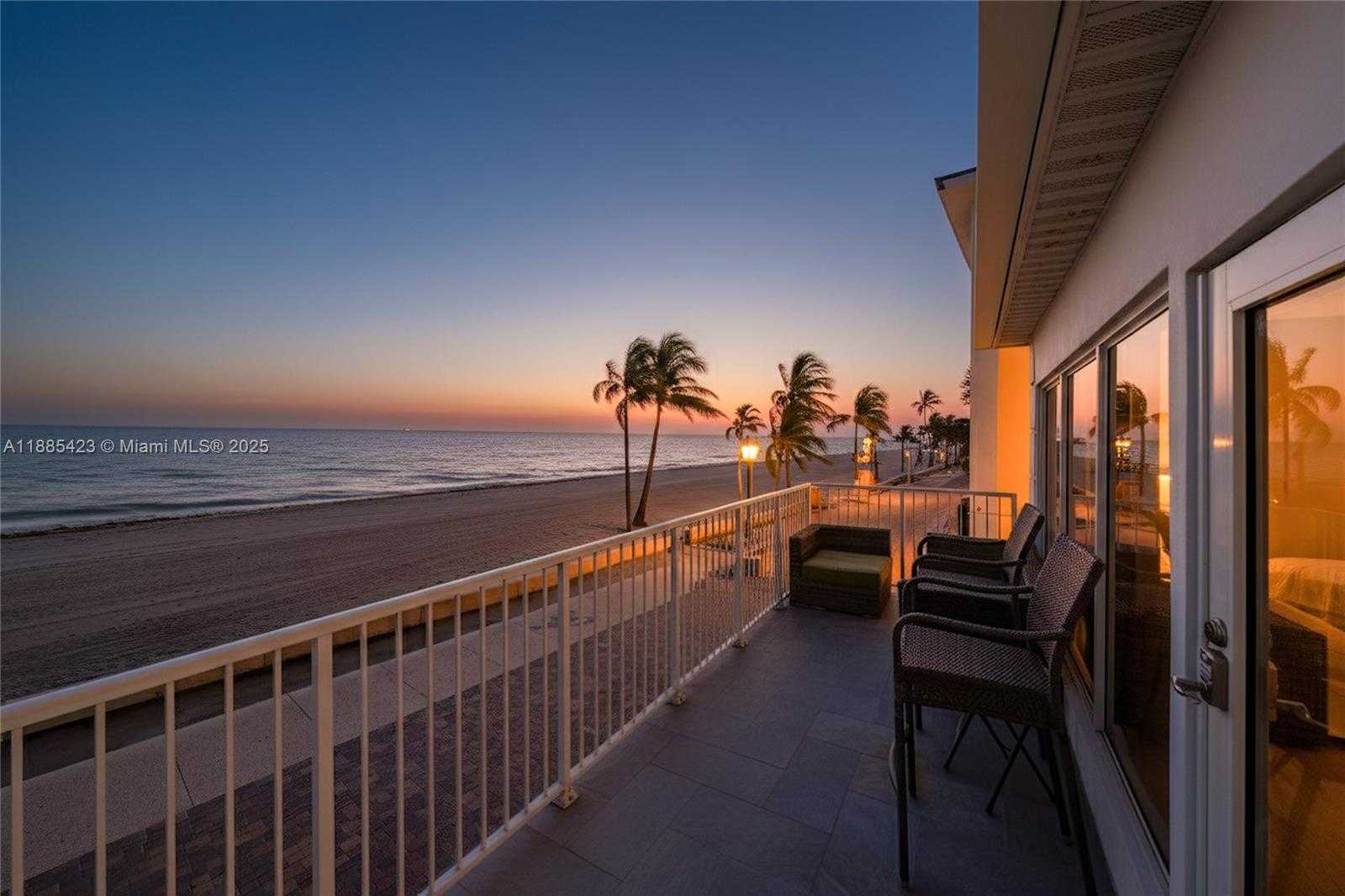 Small Image of 2910 NORTH SURF RD, Hollywood Number 2