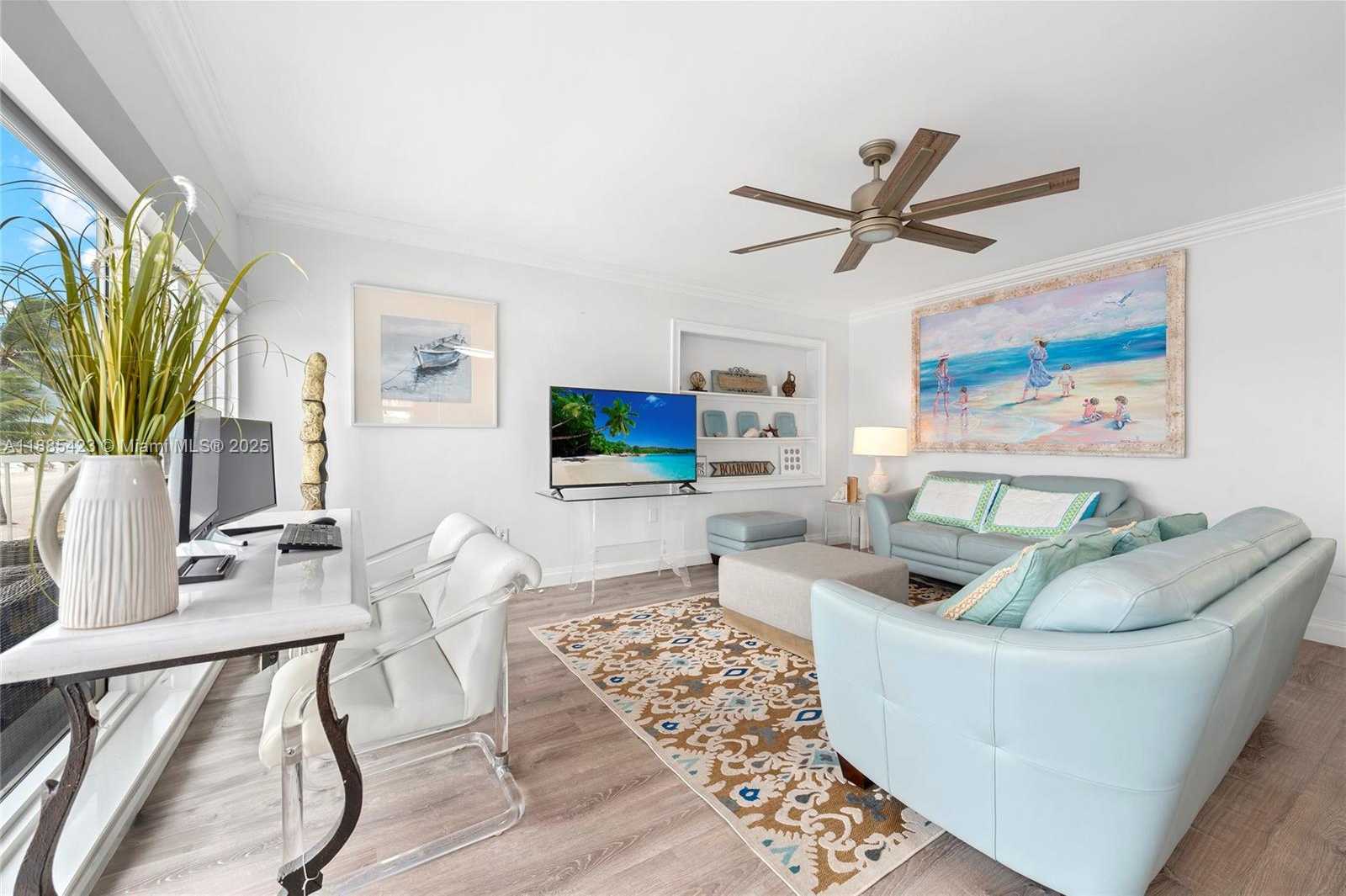 Small Image of 2910 NORTH SURF RD, Hollywood Number 26