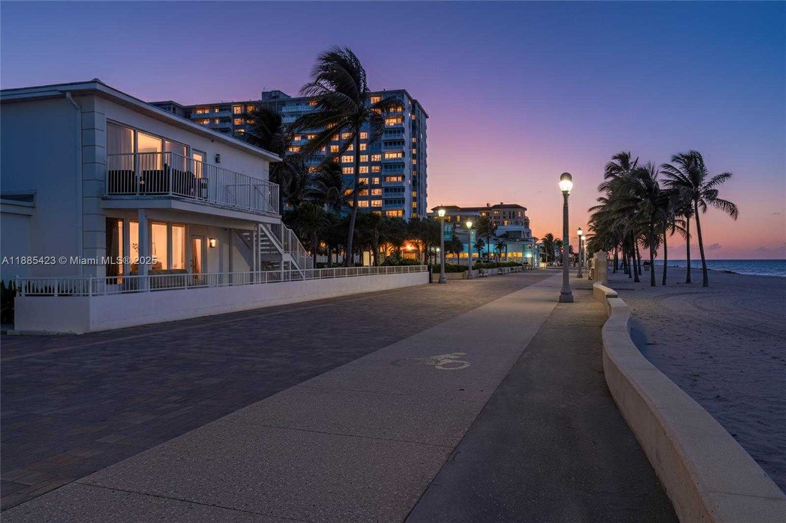Small Image of 2910 NORTH SURF RD, Hollywood Number 3