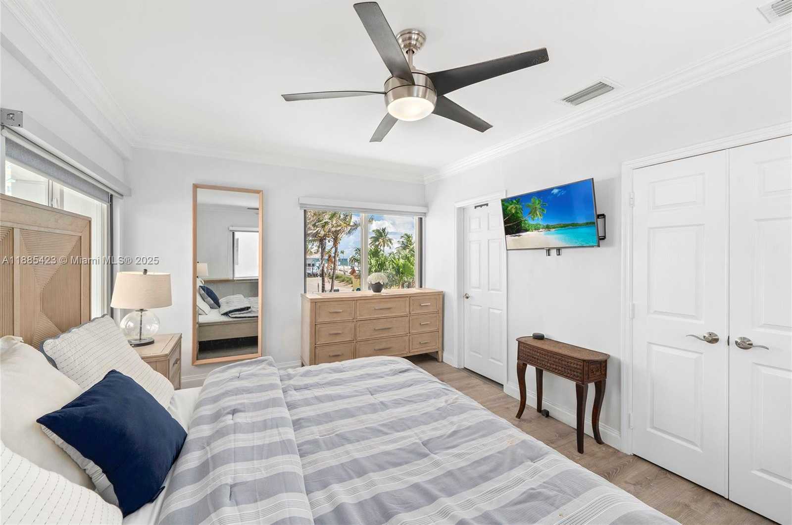 Small Image of 2910 NORTH SURF RD, Hollywood Number 32