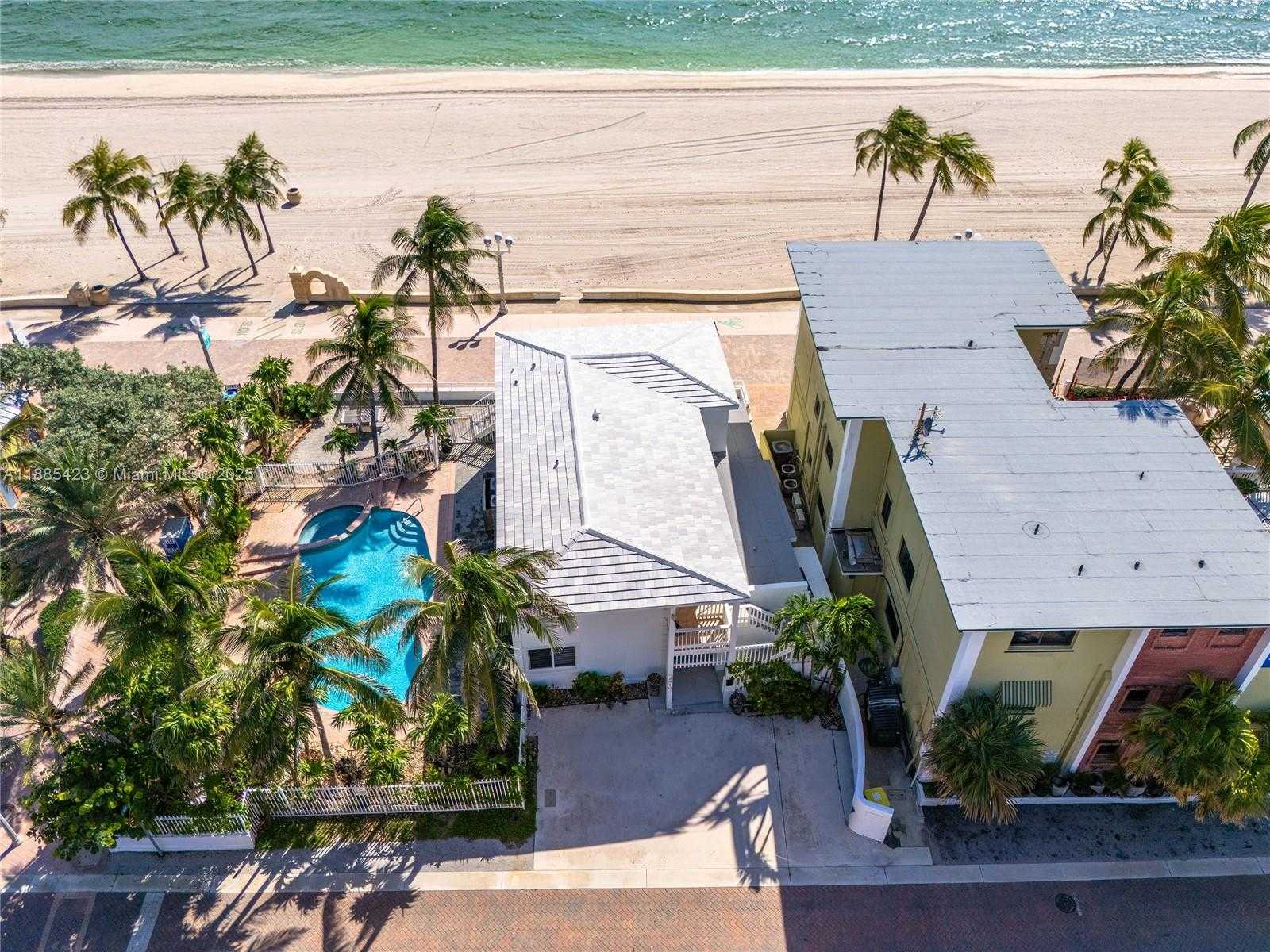 Small Image of 2910 NORTH SURF RD, Hollywood Number 38