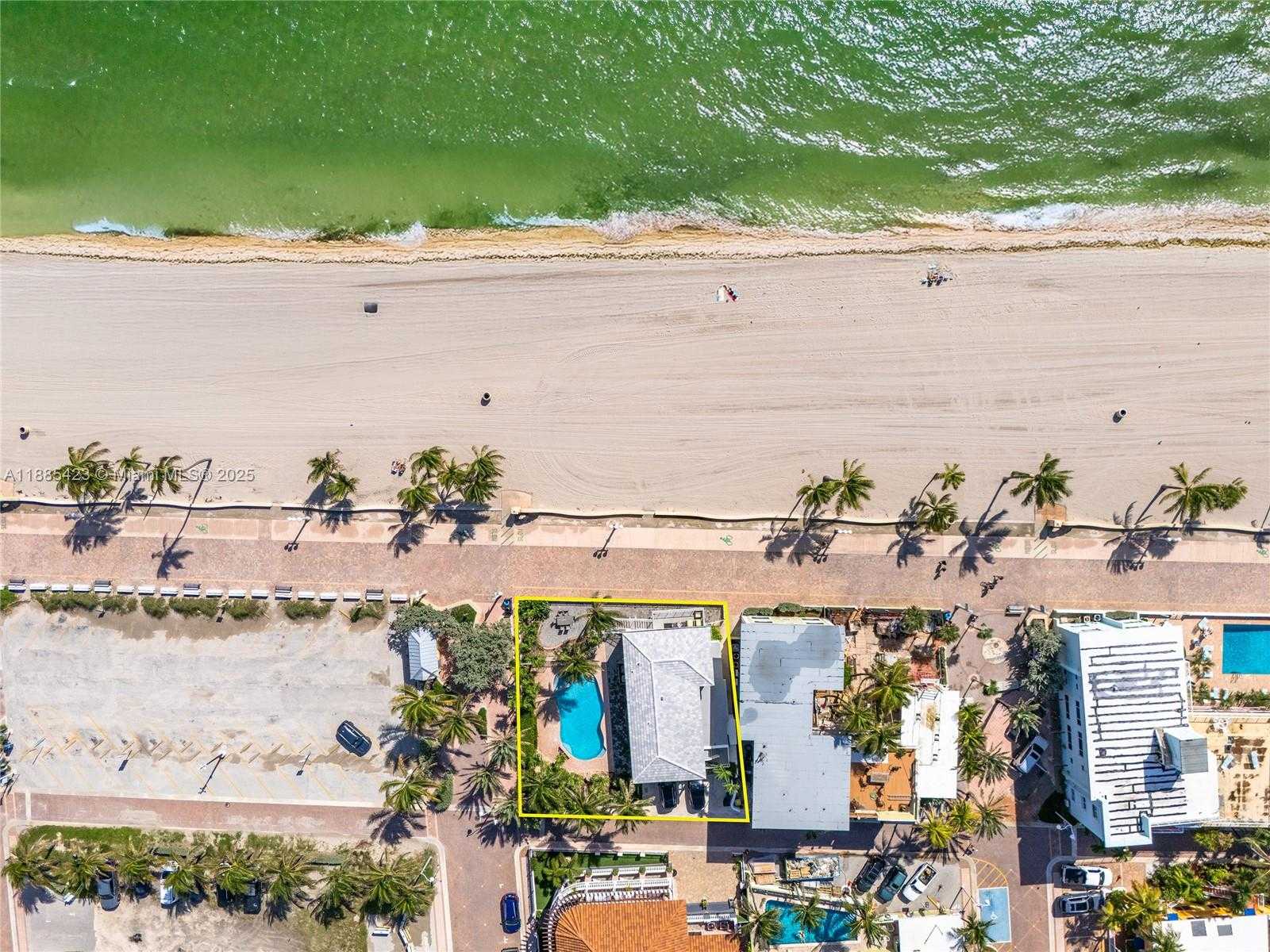 Small Image of 2910 NORTH SURF RD, Hollywood Number 41