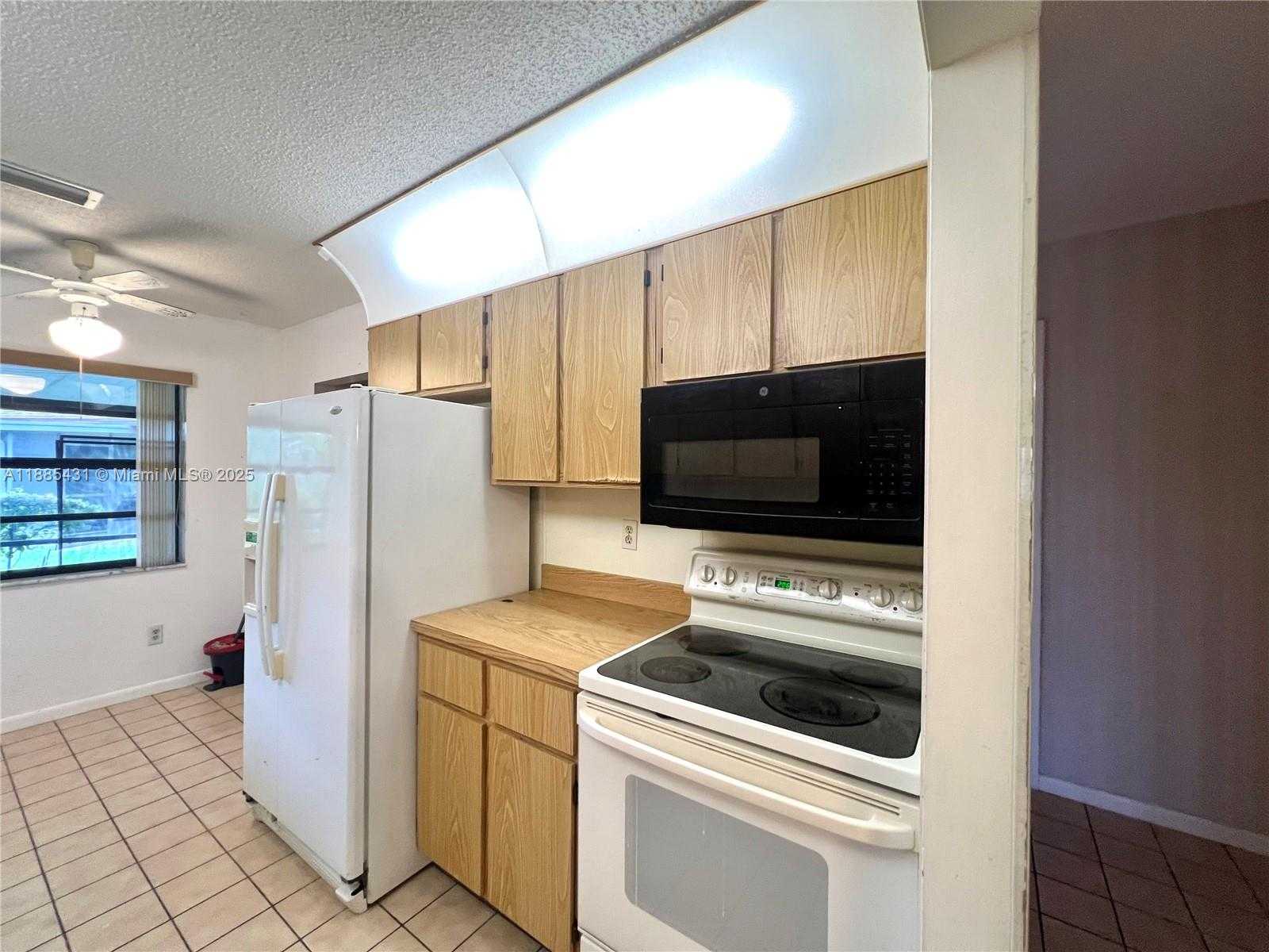Small Image of 5445 MENDOZA ST, West Palm Beach Number 10