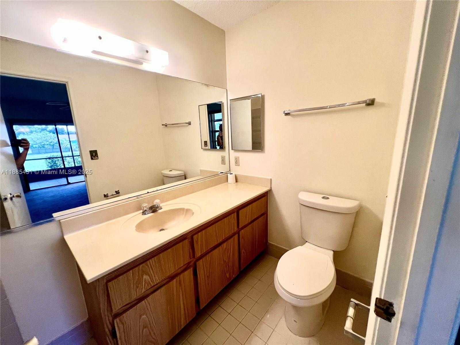 Small Image of 5445 MENDOZA ST, West Palm Beach Number 12