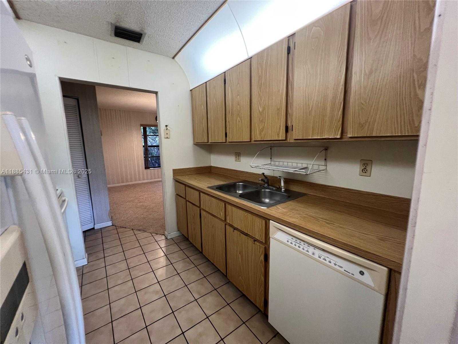 Small Image of 5445 MENDOZA ST, West Palm Beach Number 17