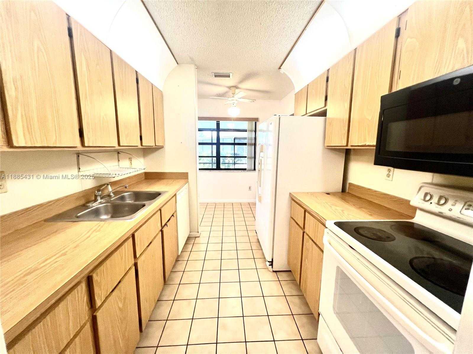 Small Image of 5445 MENDOZA ST, West Palm Beach Number 19