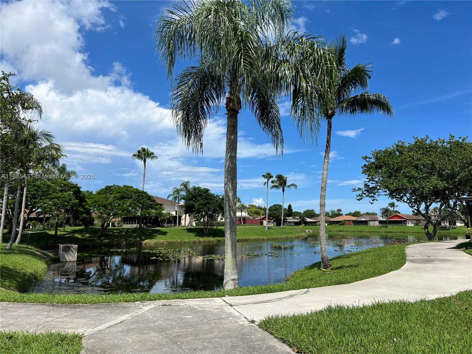 Small Image of 5445 MENDOZA ST, West Palm Beach Number 3