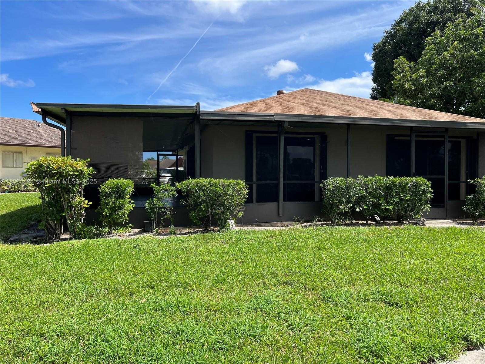 Small Image of 5445 MENDOZA ST, West Palm Beach Number 31