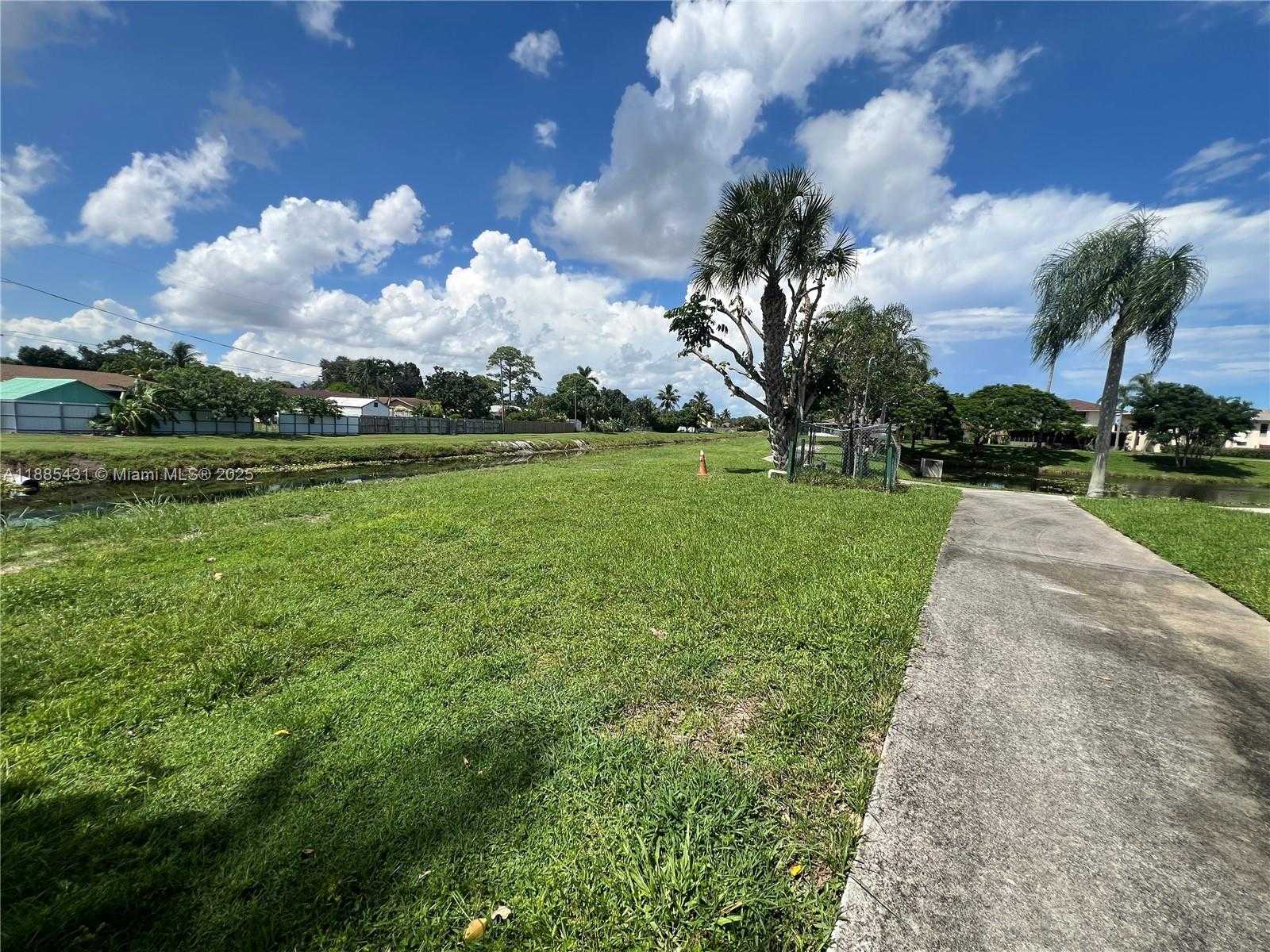 Small Image of 5445 MENDOZA ST, West Palm Beach Number 39