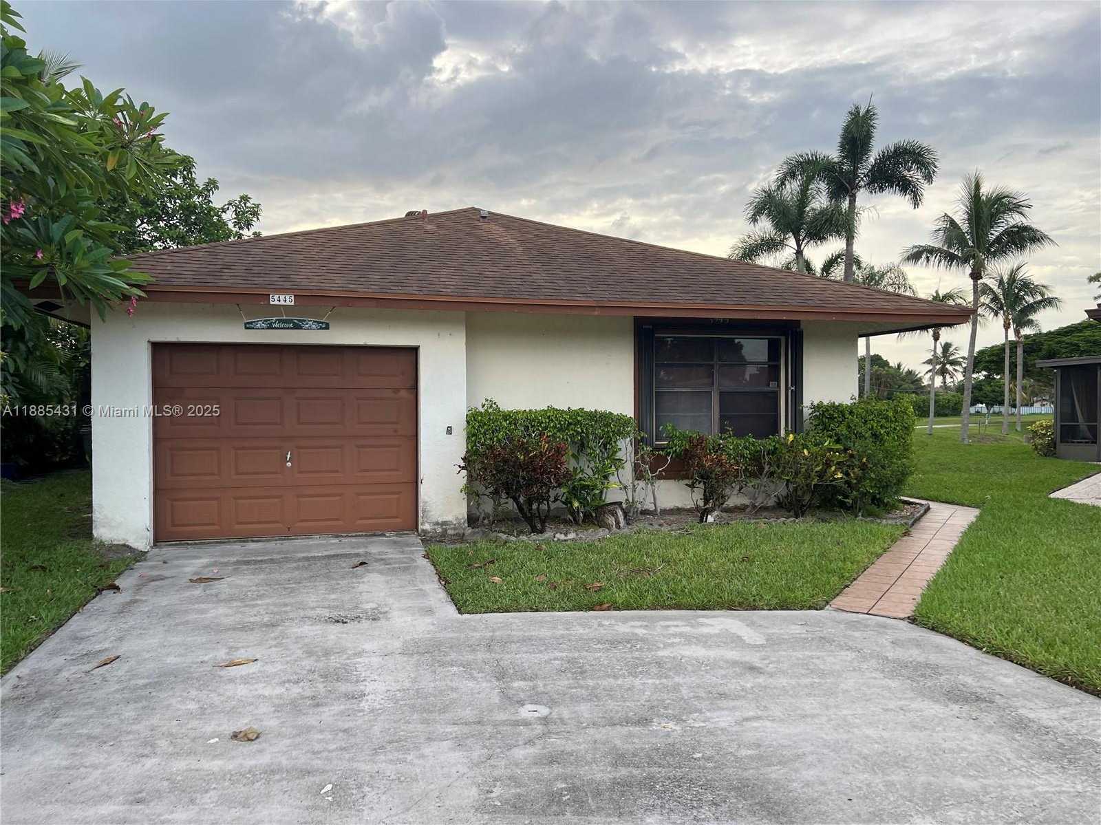 Small Image of 5445 MENDOZA ST, West Palm Beach Number 43