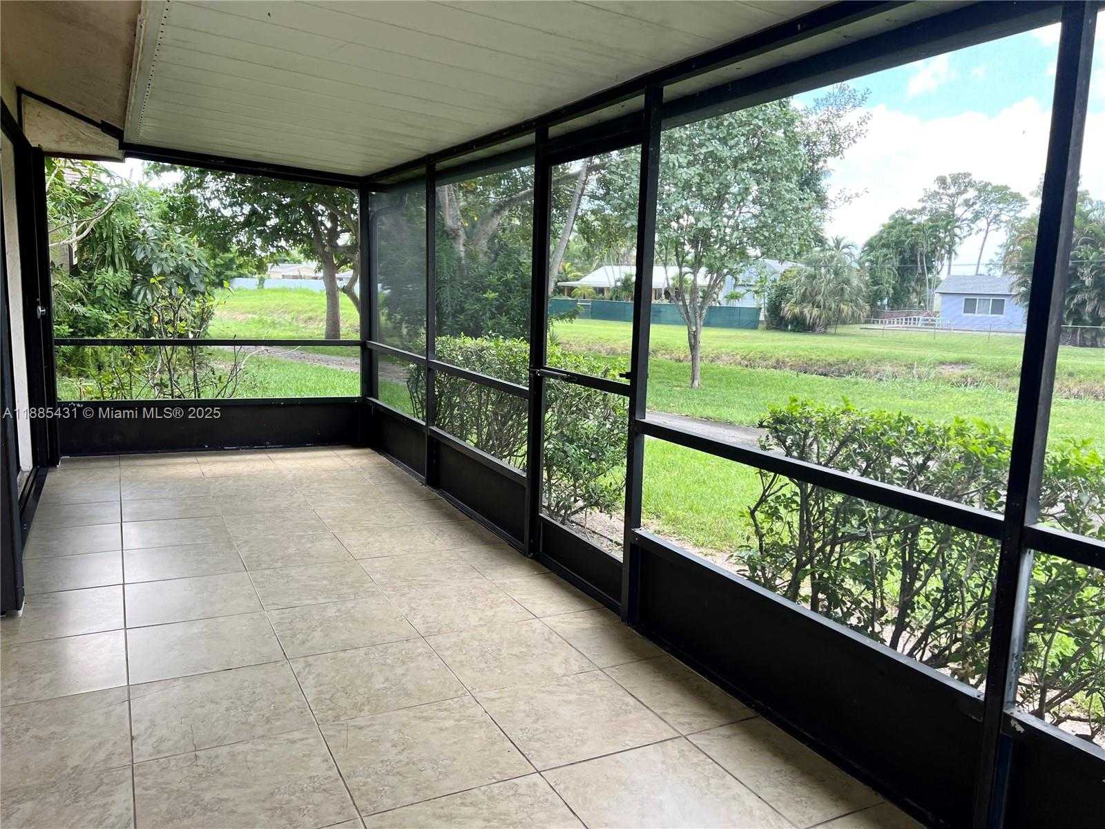 Small Image of 5445 MENDOZA ST, West Palm Beach Number 5
