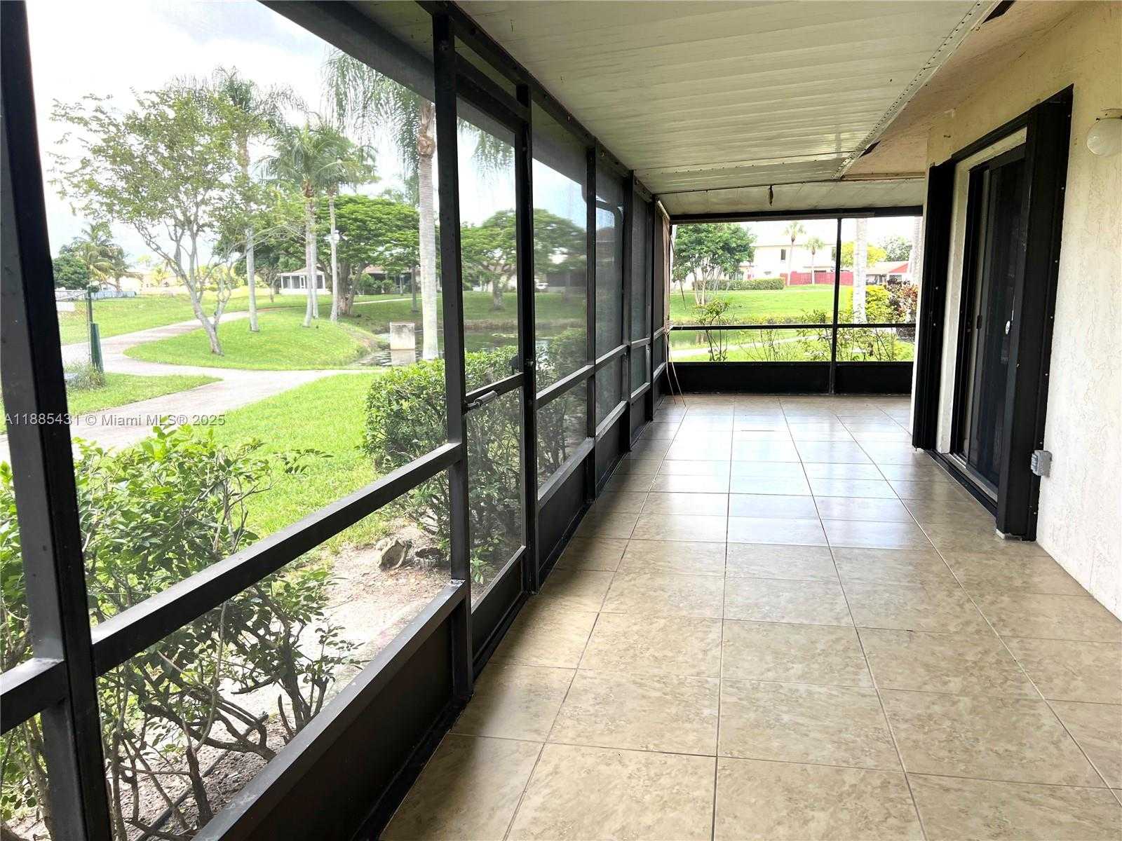 Small Image of 5445 MENDOZA ST, West Palm Beach Number 6