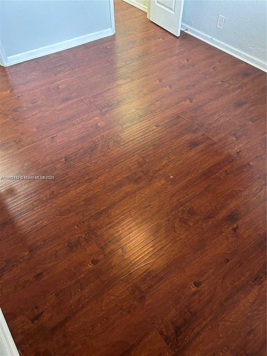 Small Image of 6241 FLETCHER ST, Hollywood Number 11