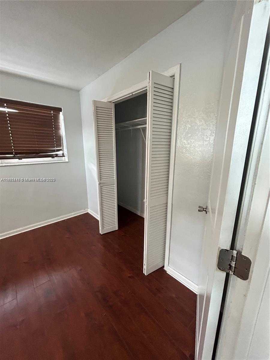 Small Image of 6241 FLETCHER ST, Hollywood Number 12