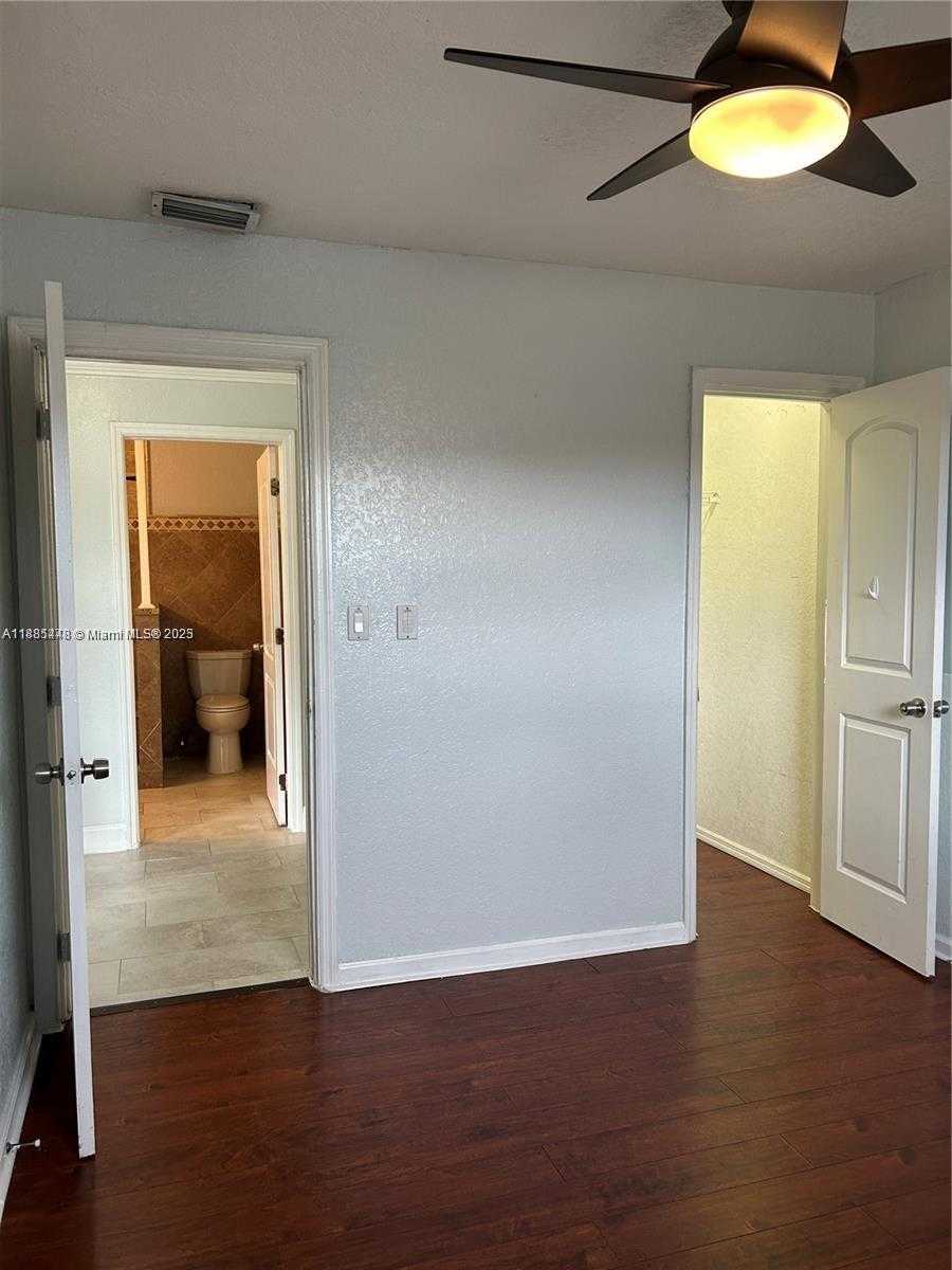 Small Image of 6241 FLETCHER ST, Hollywood Number 9