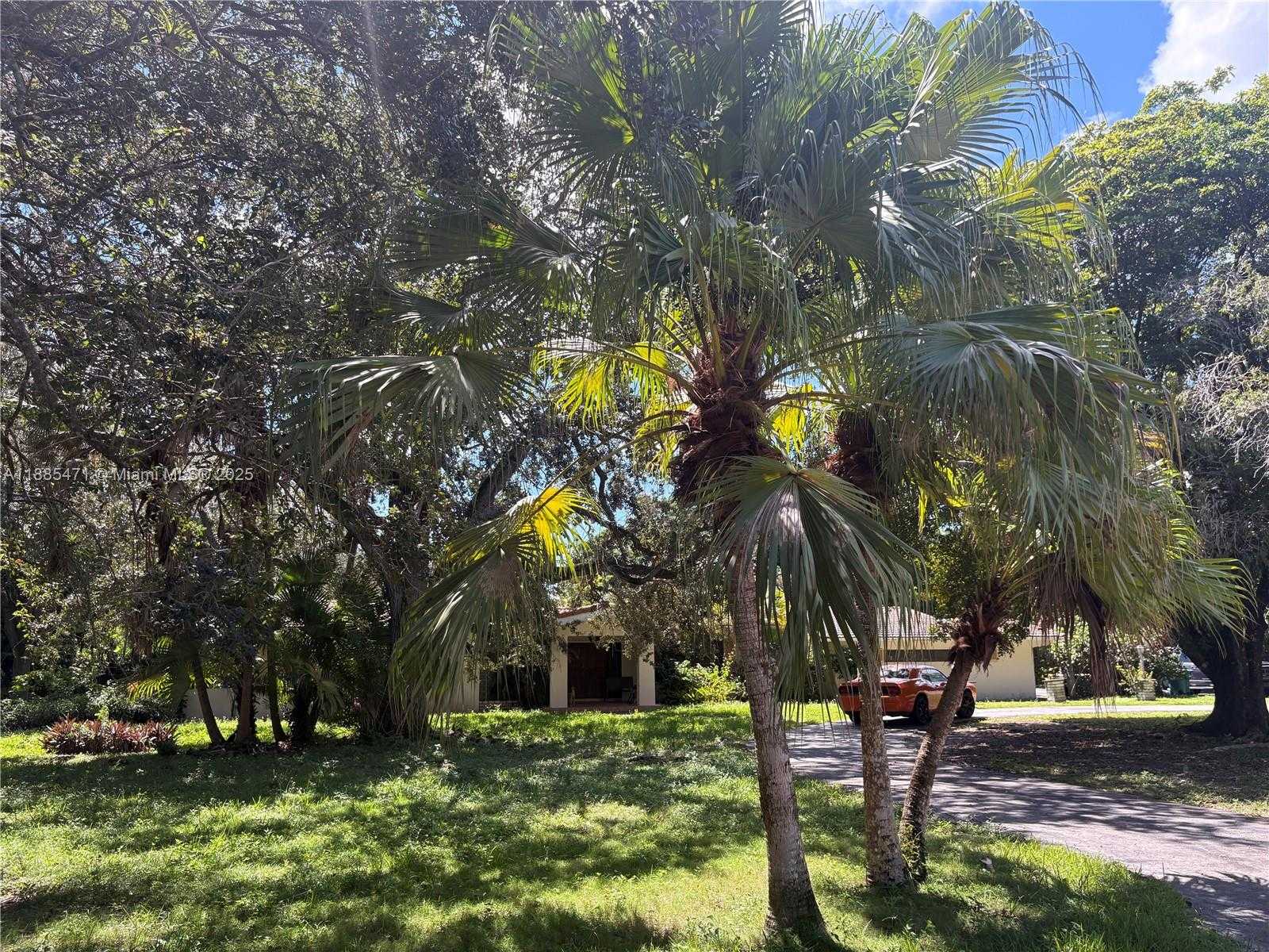 Small Image of 6300 SOUTH WEST 98TH ST, Pinecrest Number 4