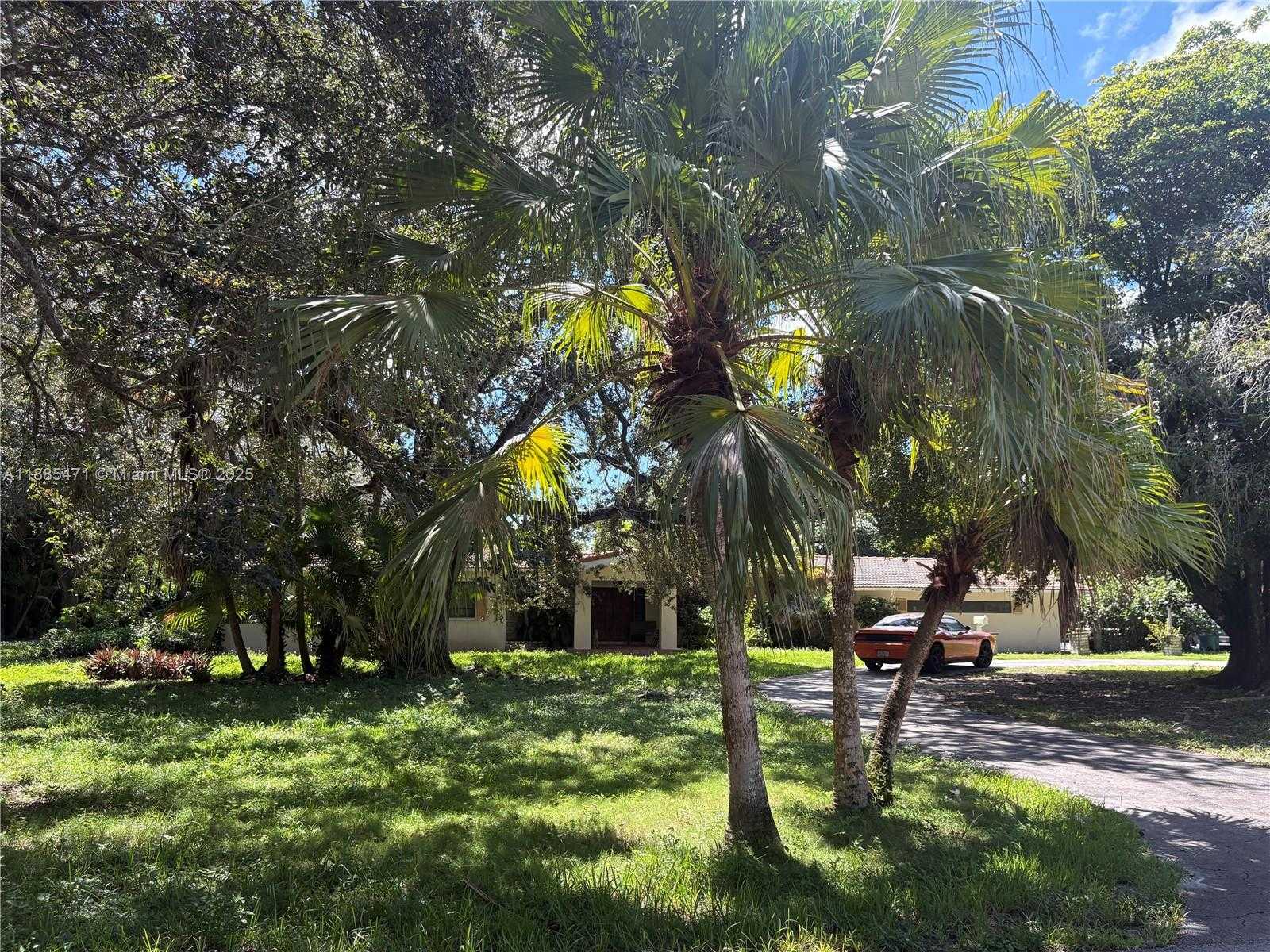Small Image of 6300 SOUTH WEST 98TH ST, Pinecrest Number 6