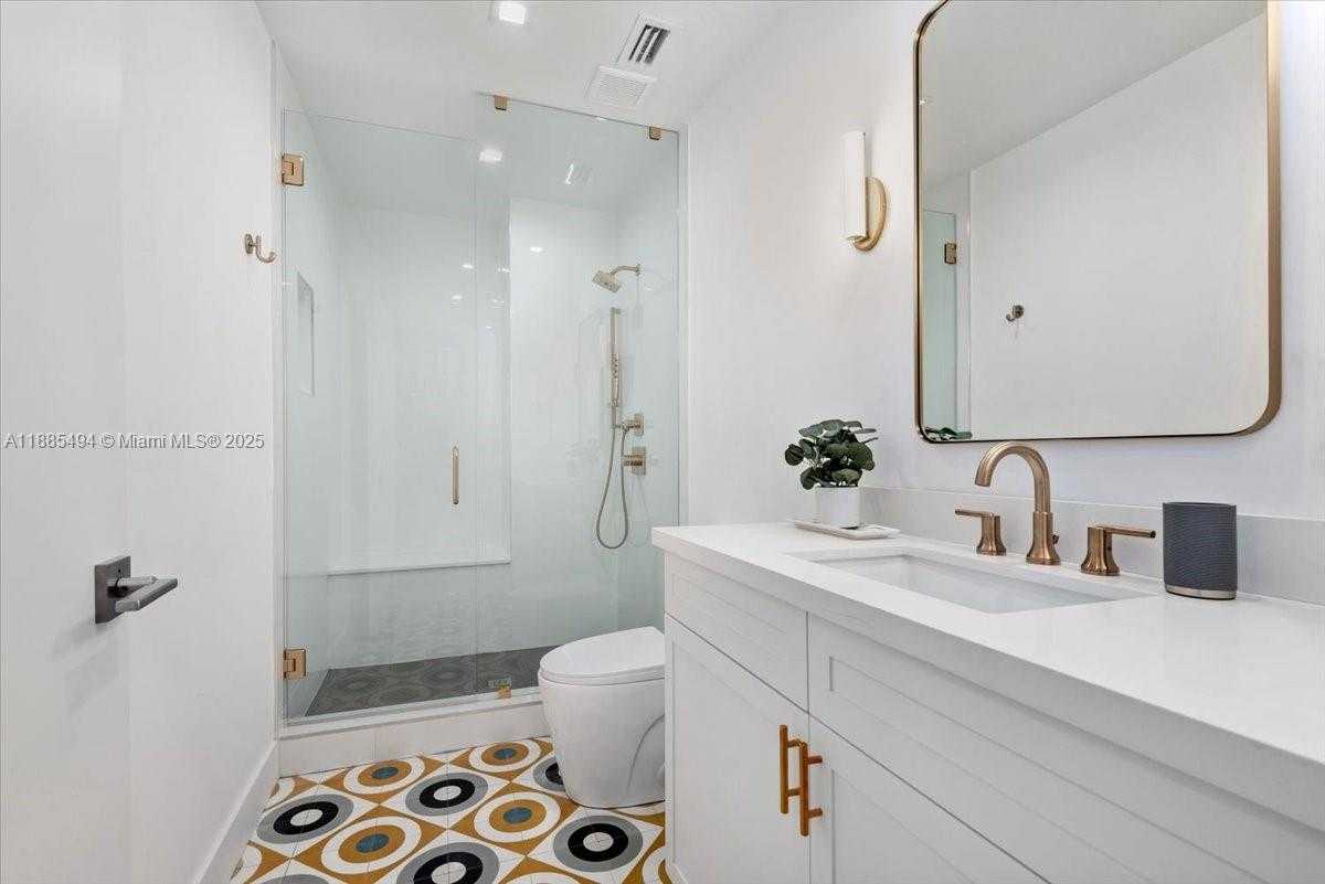 Small Image of 1339 JEFFERSON ST, Hollywood Number 11