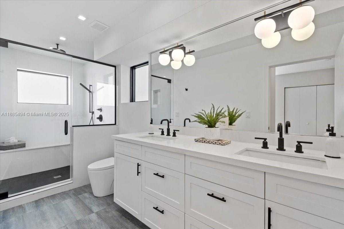 Small Image of 1339 JEFFERSON ST, Hollywood Number 14