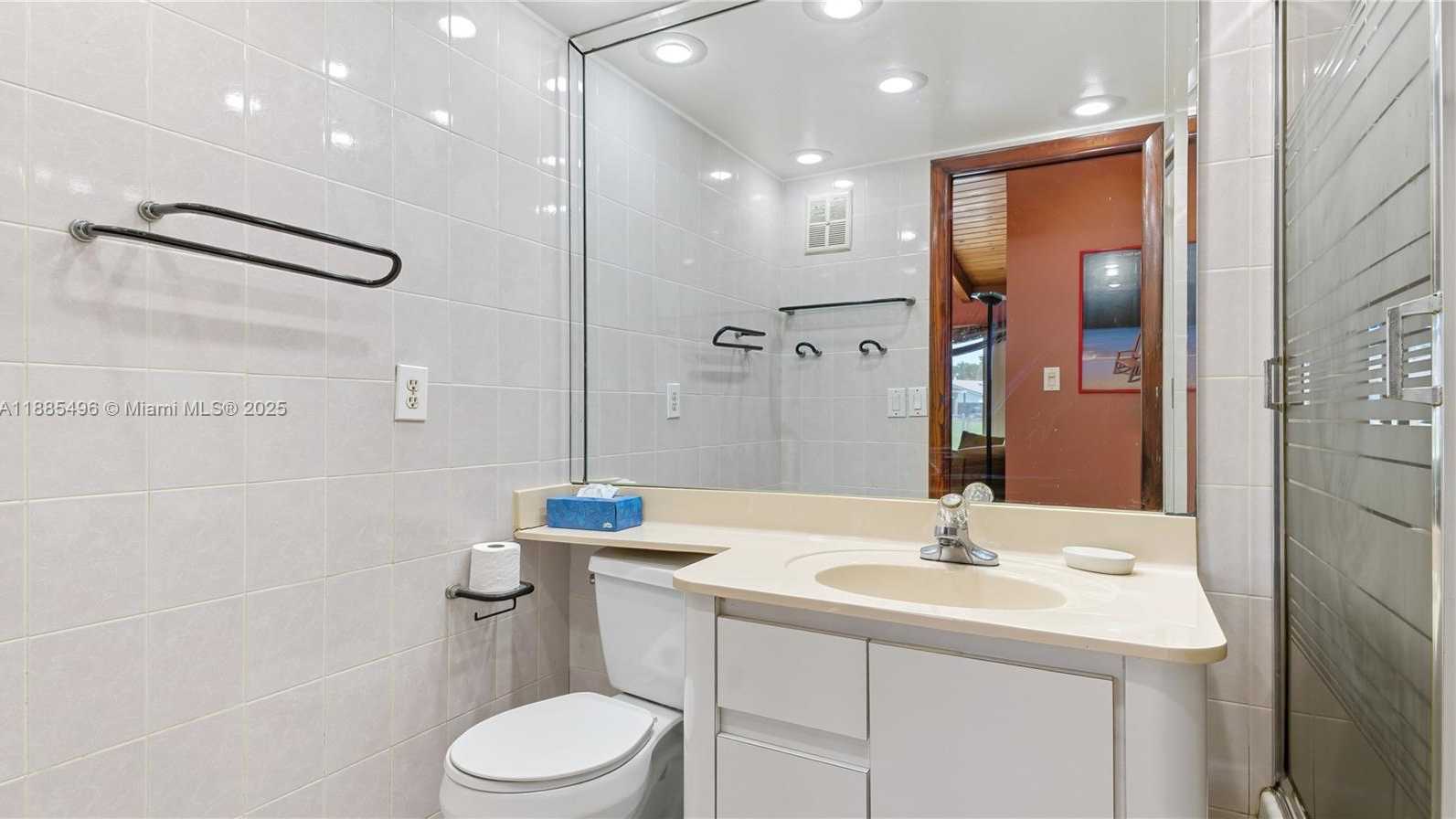 Small Image of 14604 SOUTH WEST 60TH TER, Miami Number 20