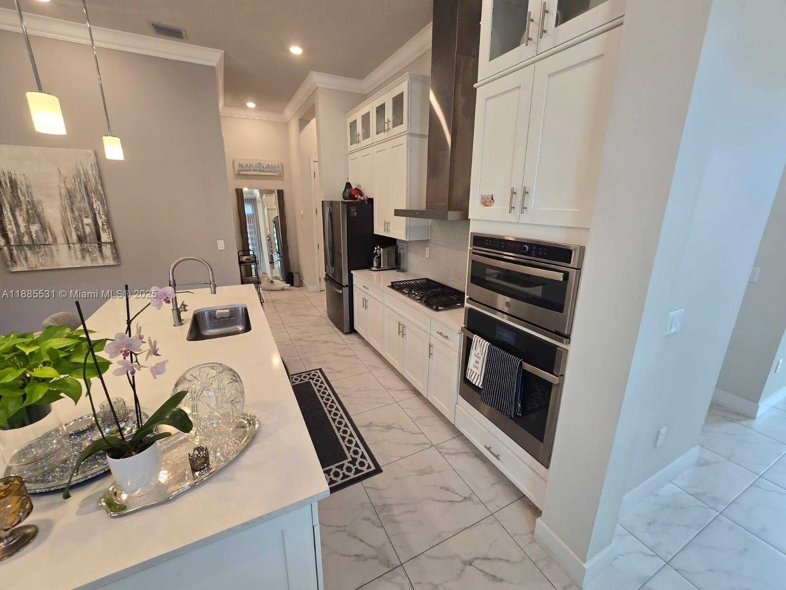 Small Image of 7959 LIBERTY WAY, Parkland Number 4
