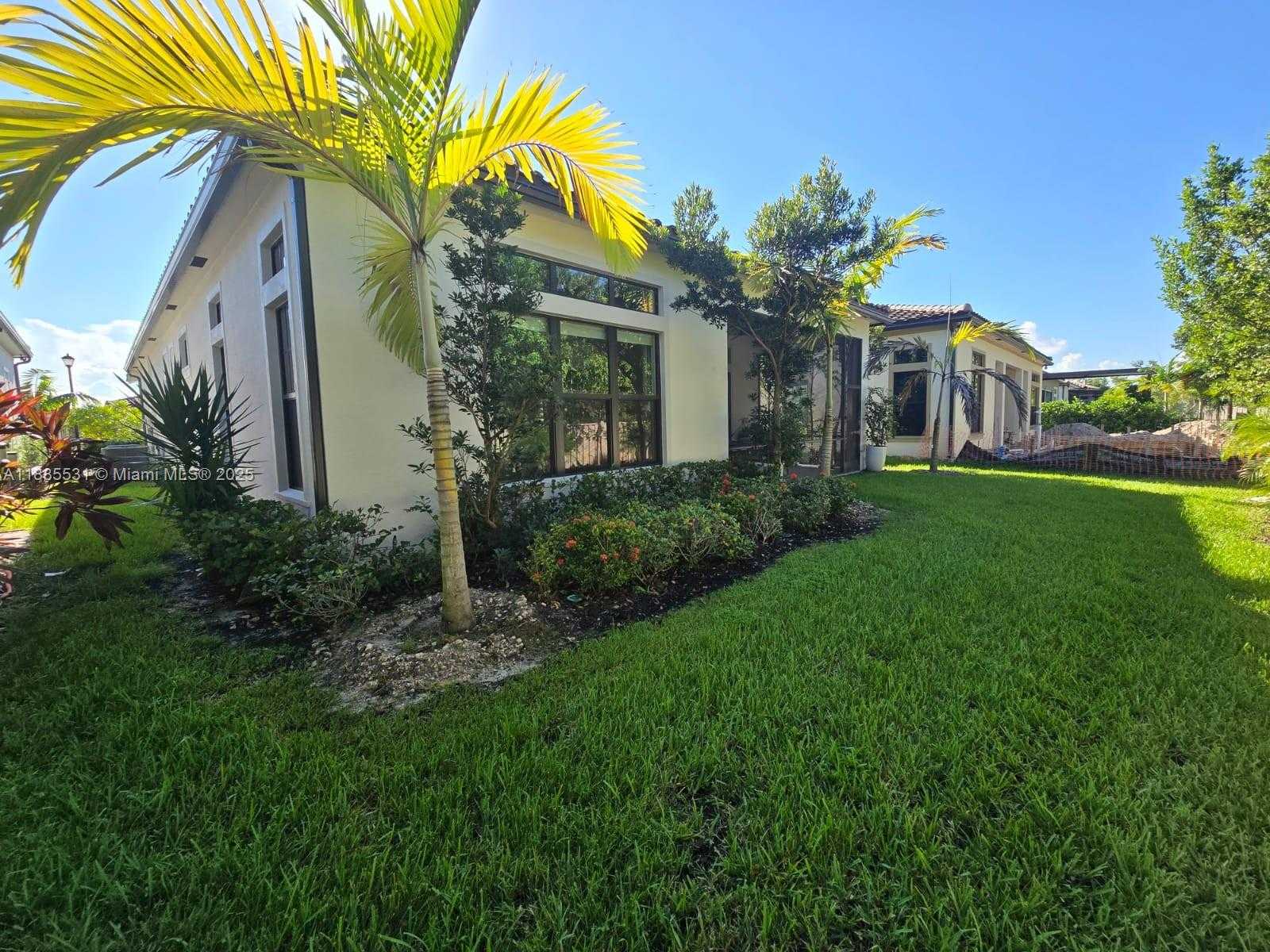 Small Image of 7959 LIBERTY WAY, Parkland Number 46