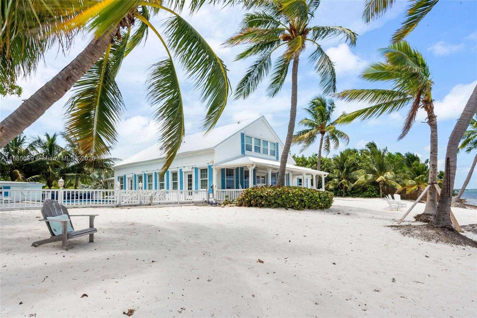 Small Image of Islamorada Number 12